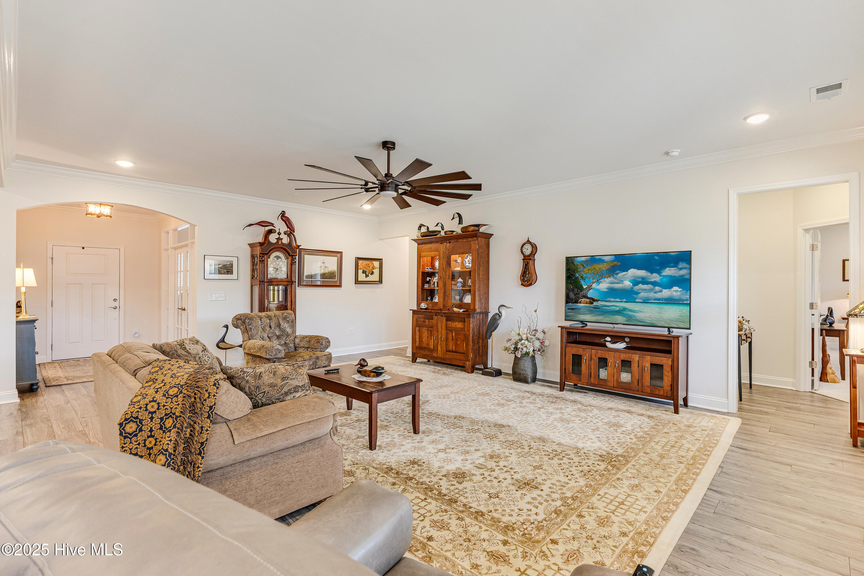 113 Eagle Claw Drive Property Photo 8