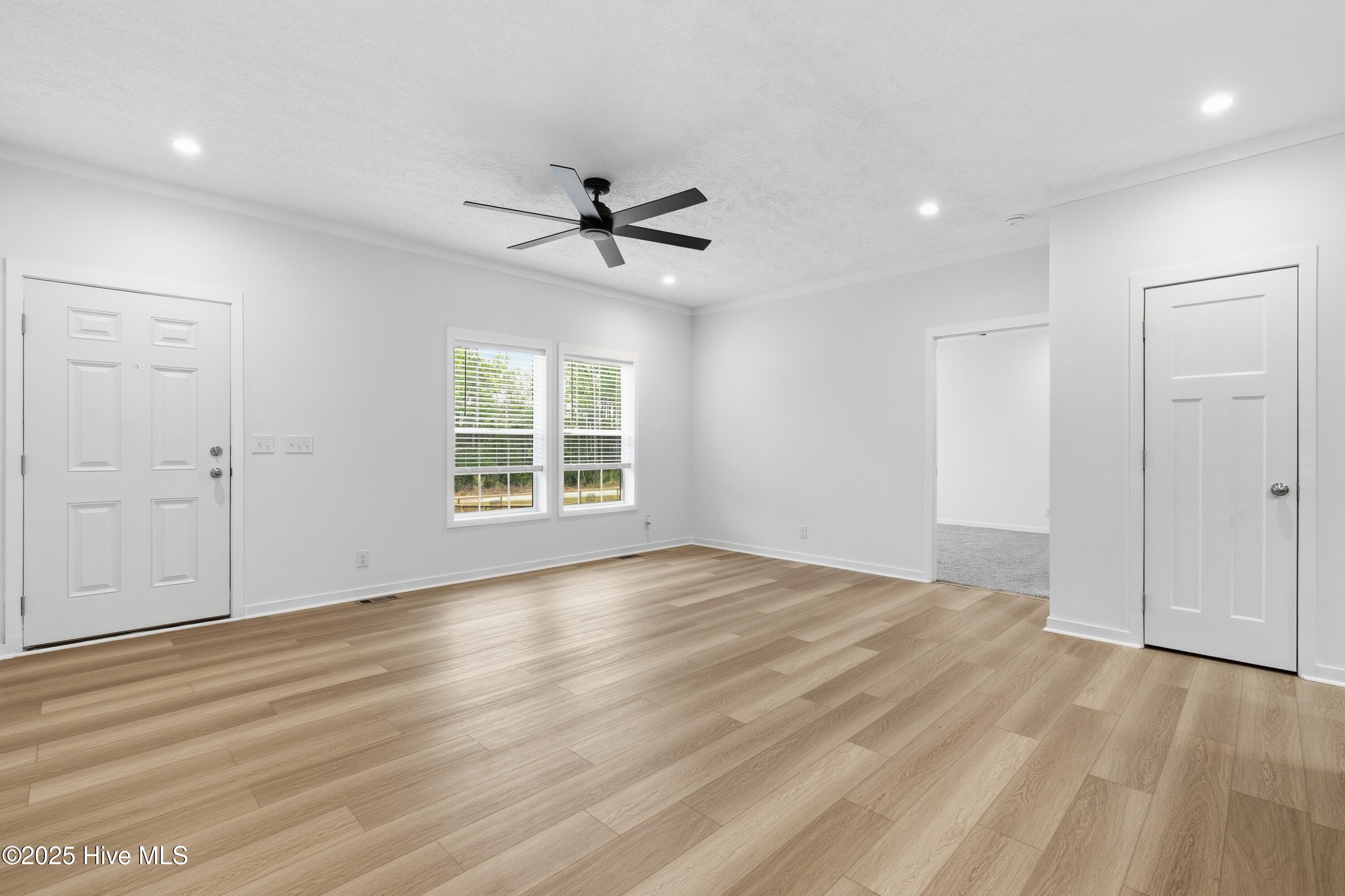 530 Sioux Road Property Photo 6
