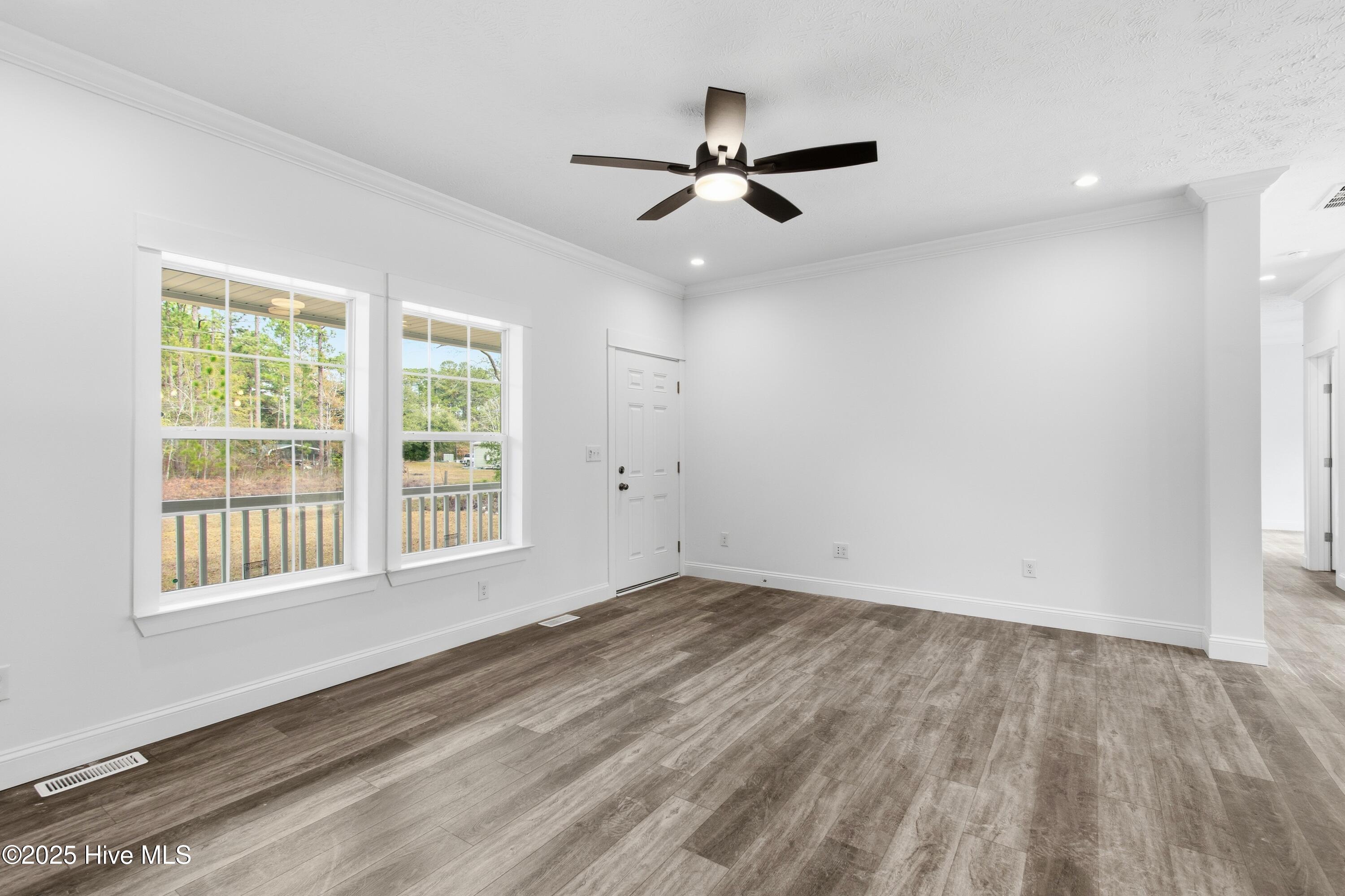 9163 Southern Boulevard Se Property Photo 8