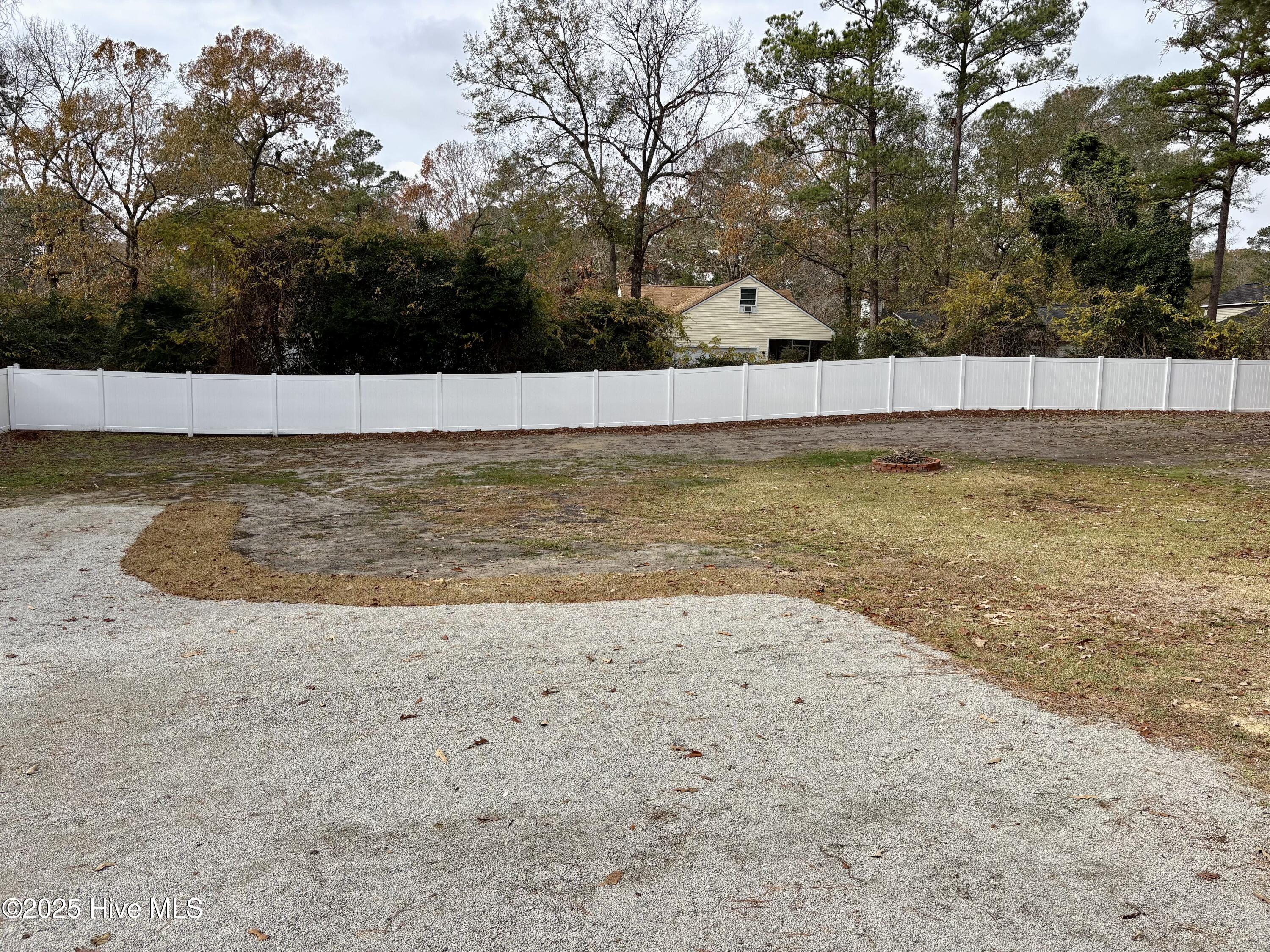 2501 Steeple Chase Drive Property Photo 17