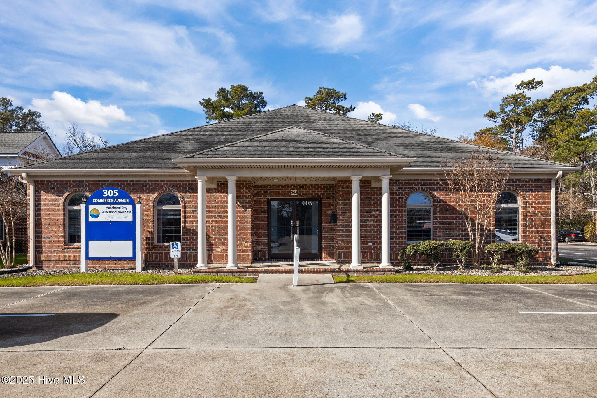 305 Commerce Avenue Property Photo 1