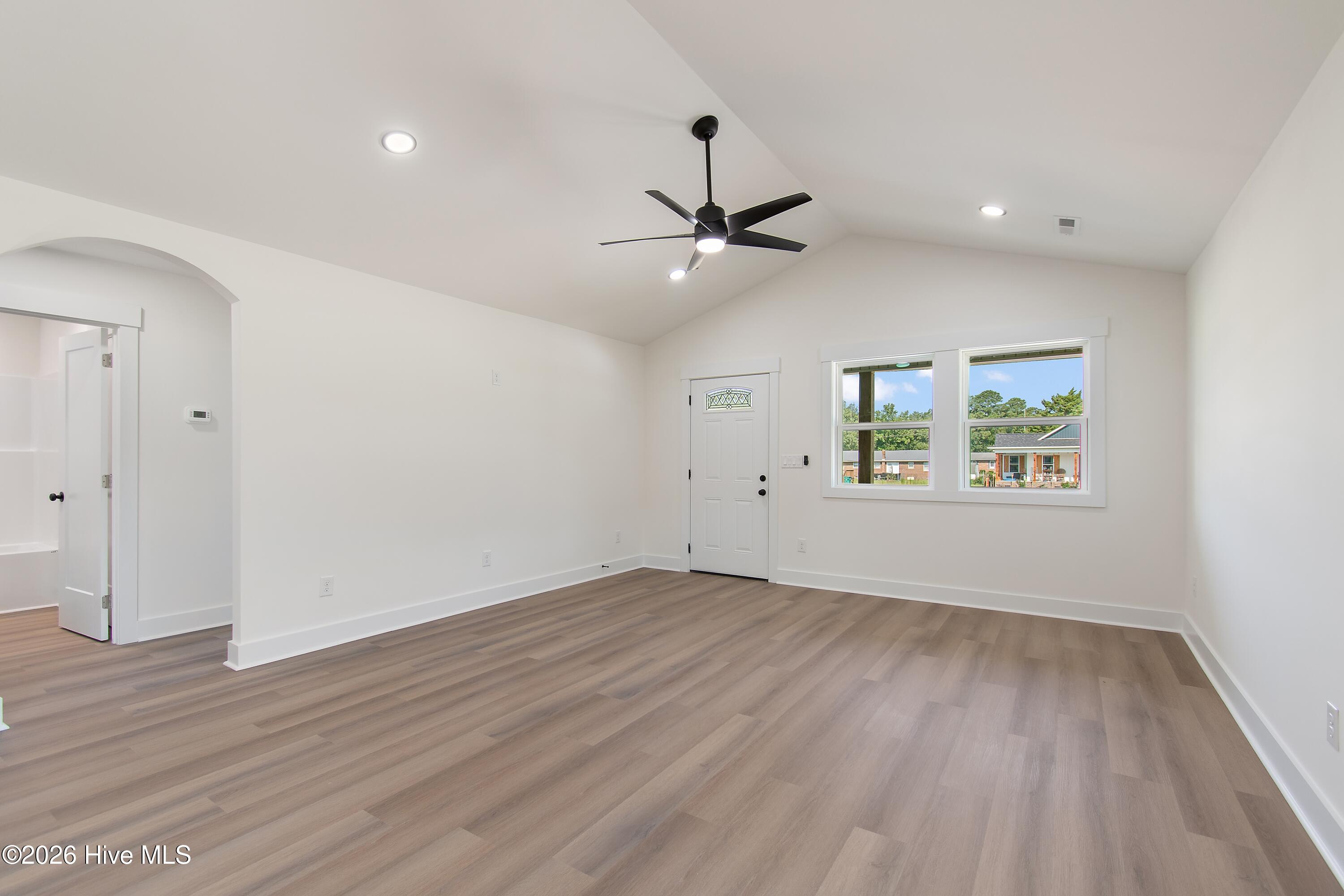 152 Hillside Street Property Photo 5