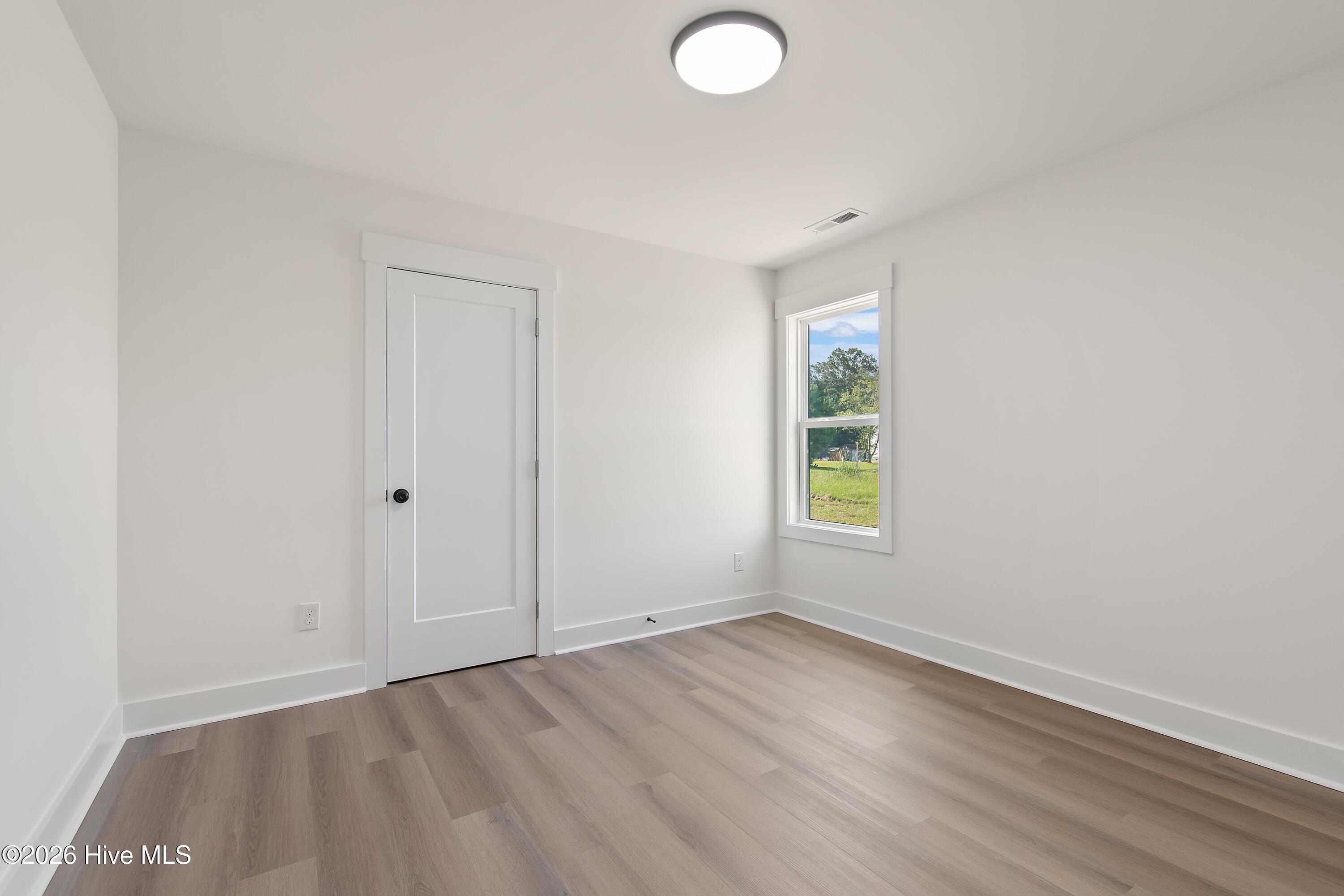 152 Hillside Street Property Photo 14