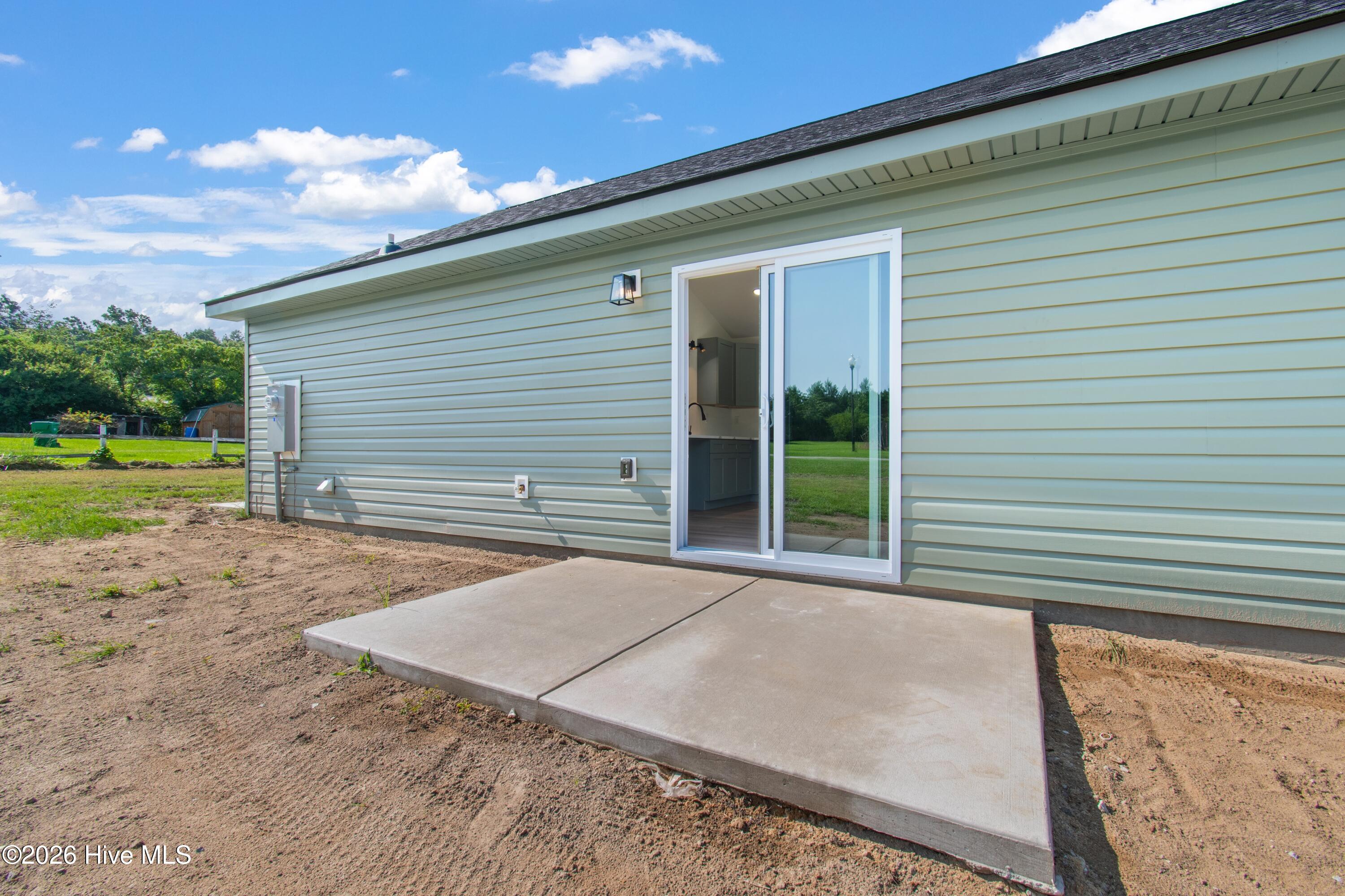 152 Hillside Street Property Photo 16
