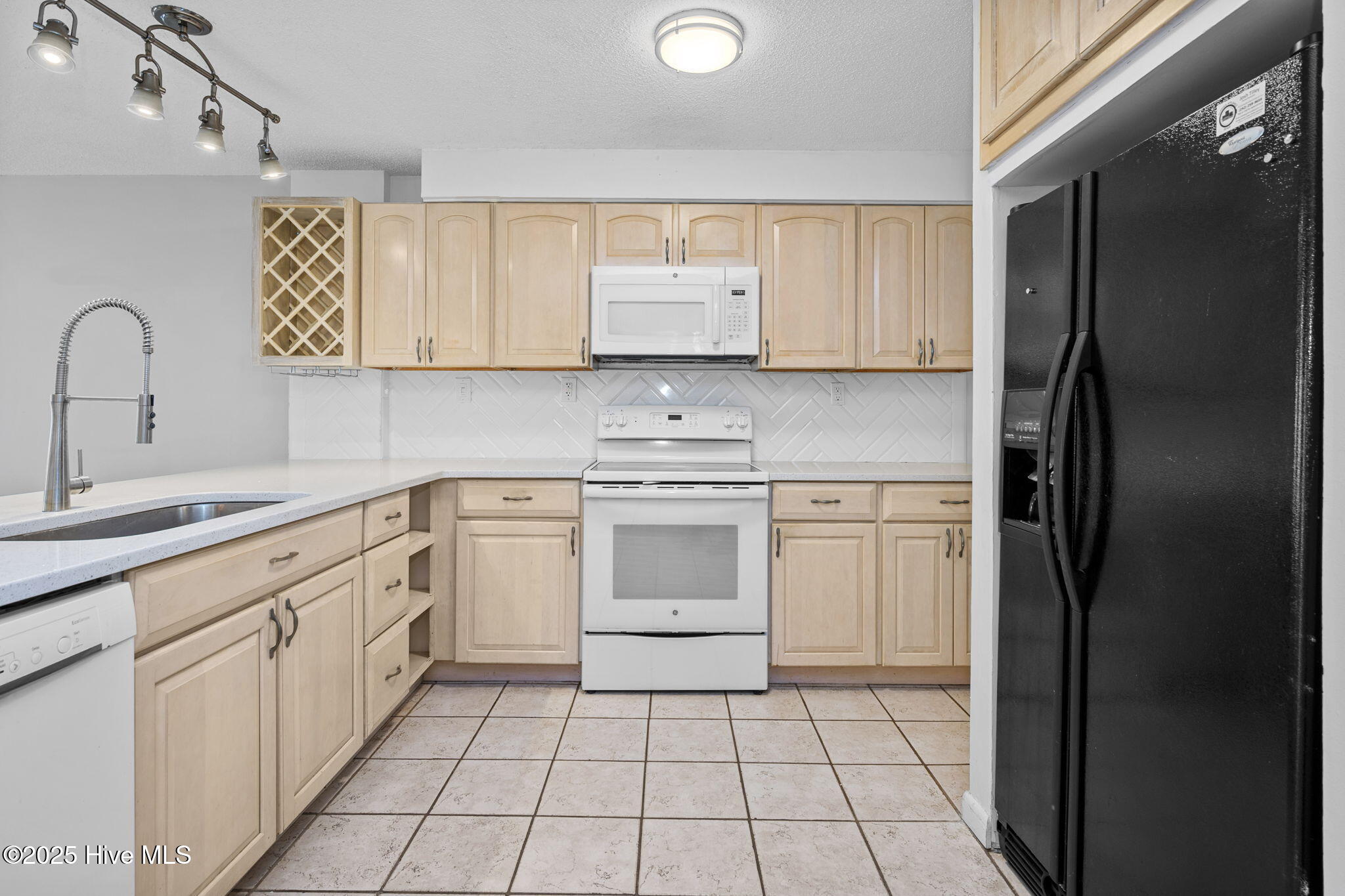 1505 Salter Path Road 418 Property Photo 9