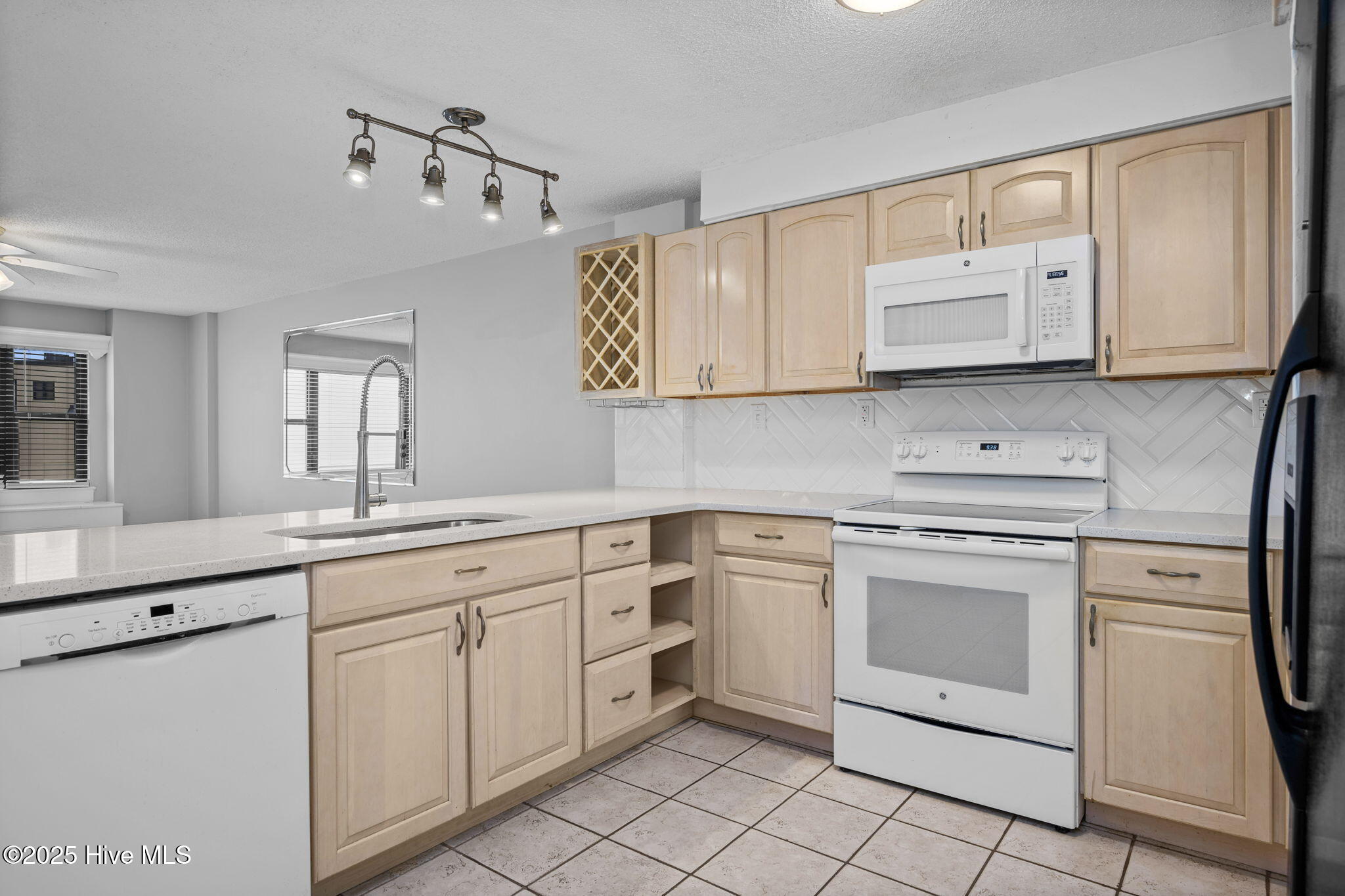 1505 Salter Path Road 418 Property Photo 13