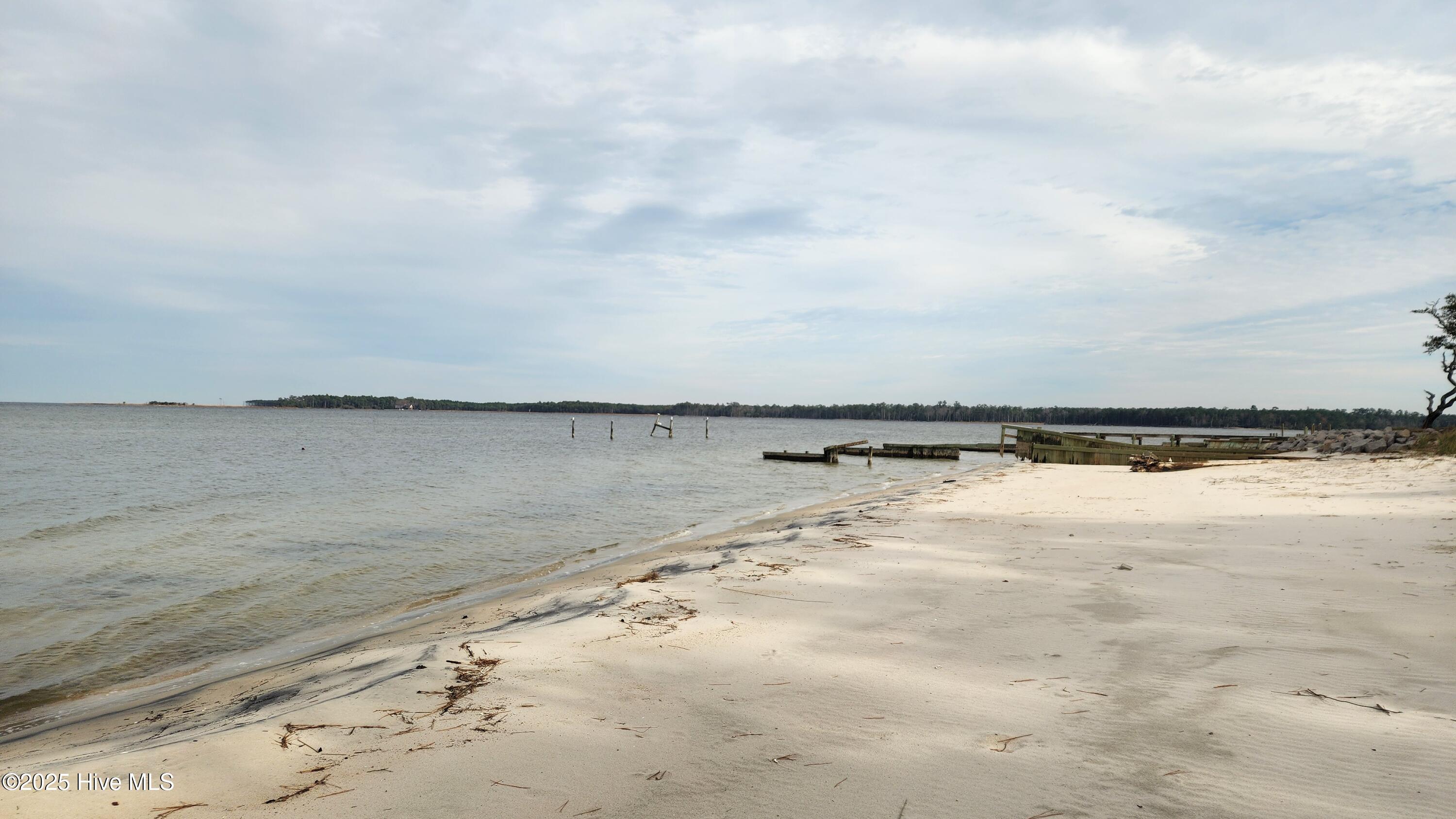 187 Pamlico Parkway Property Photo 15