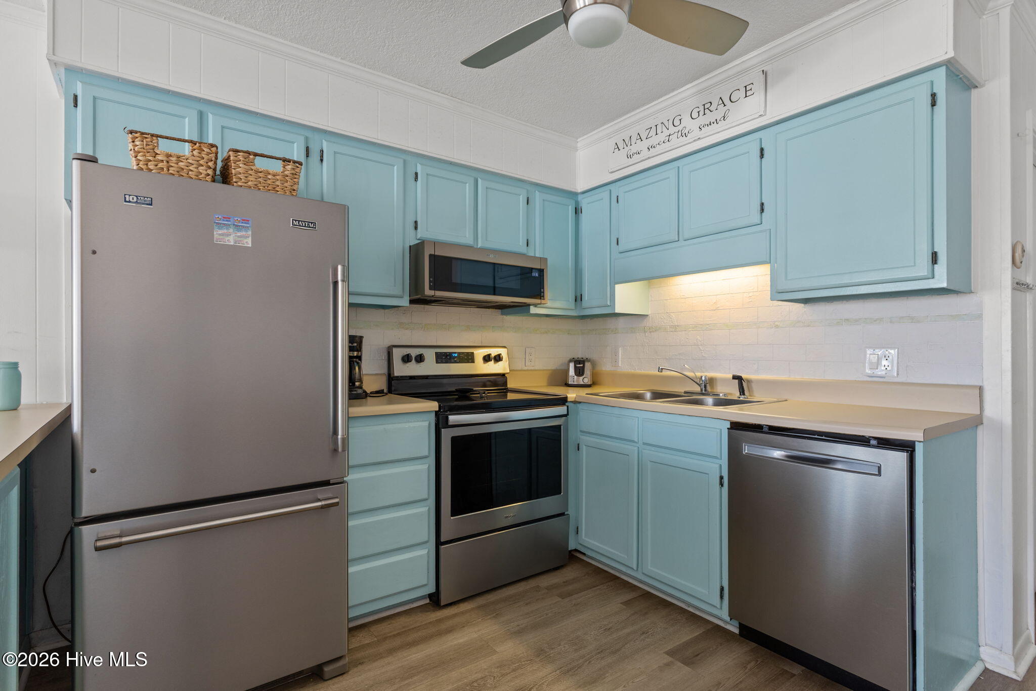 301 Commerce Way 360 Property Photo 8