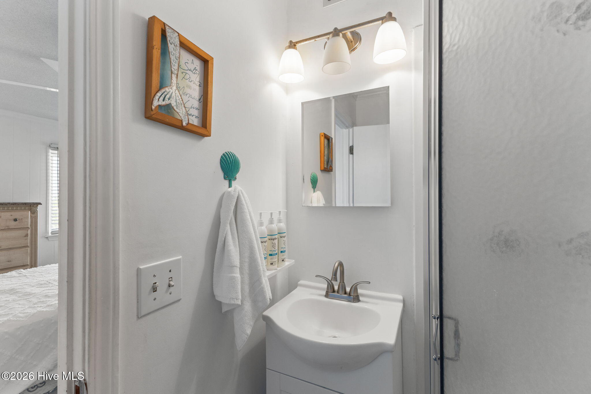 301 Commerce Way 360 Property Photo 22