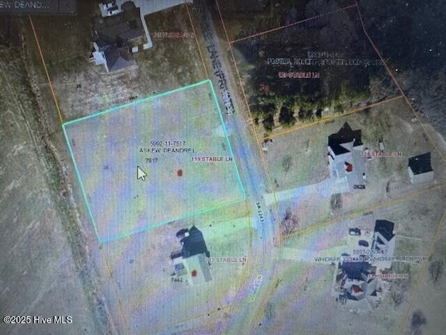 119 26 Stable Lane Property Photo 3