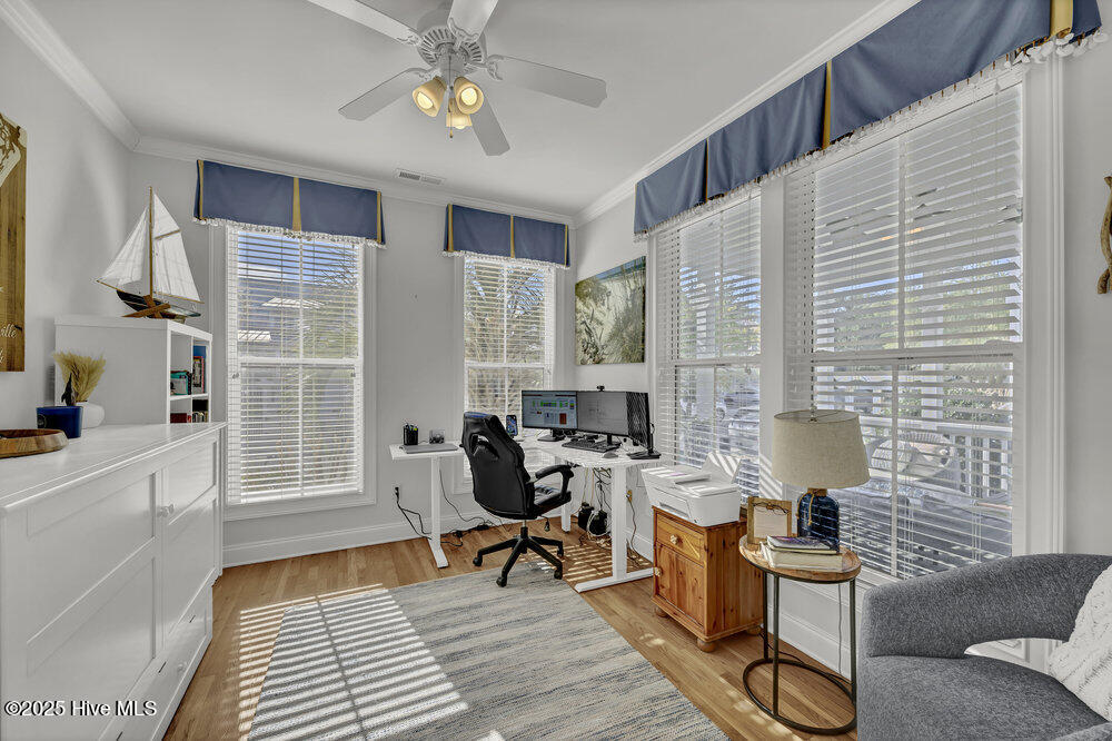 233 Silver Sloop Way Property Photo 4