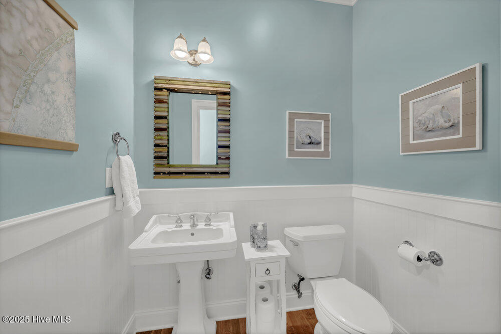 233 Silver Sloop Way Property Photo 14