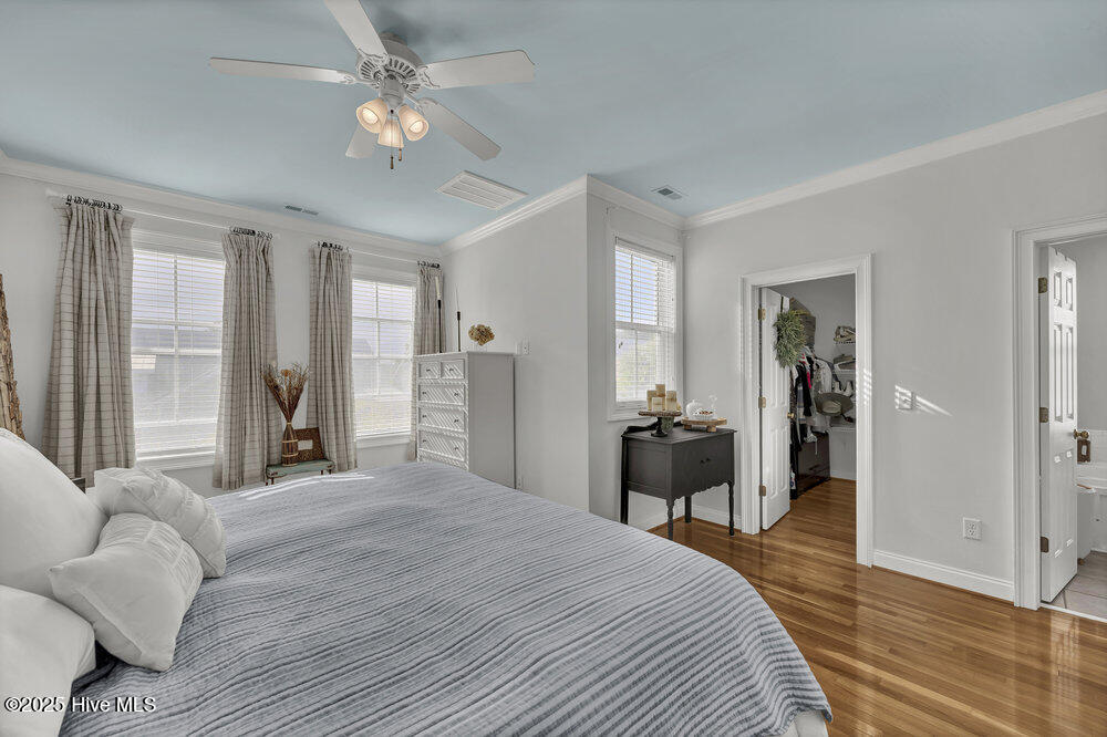 233 Silver Sloop Way Property Photo 15