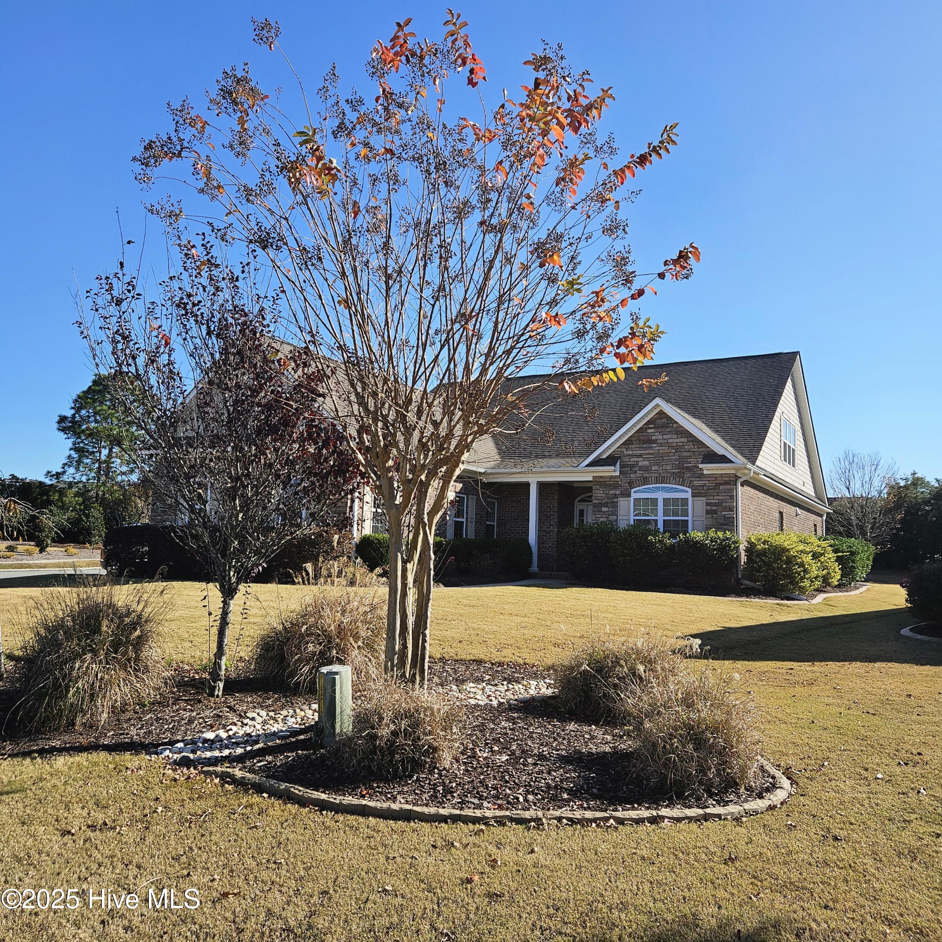 8416 Forest Crest Court Property Photo 2