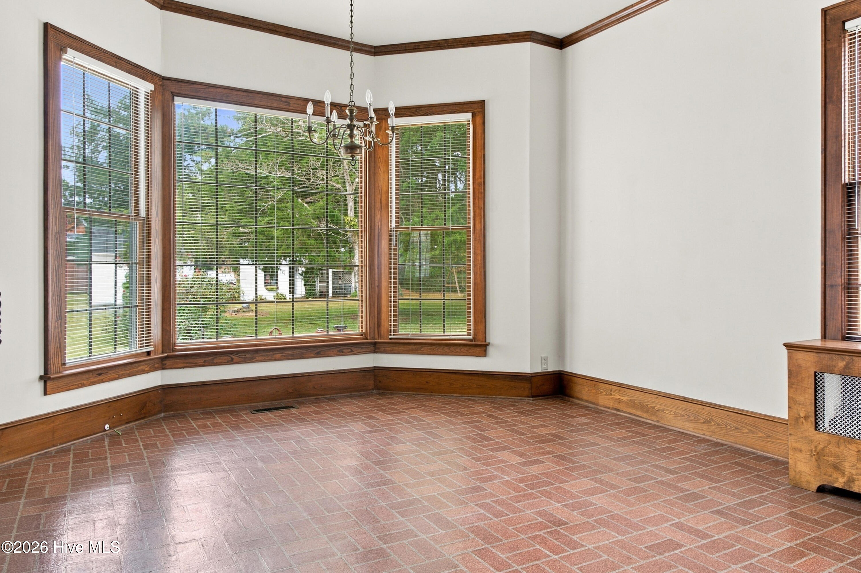 407 S King Street Property Photo 35