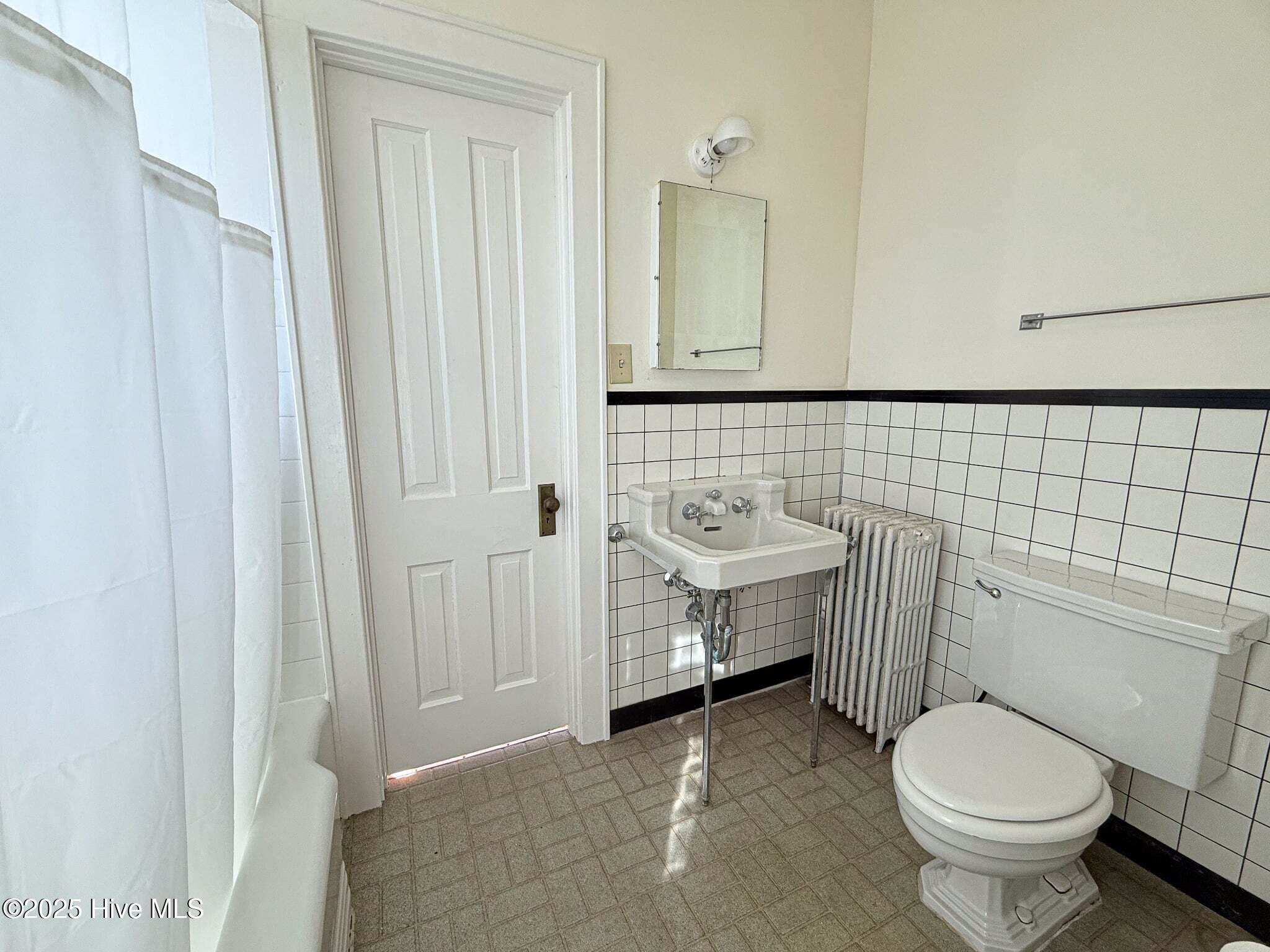 407 S King Street Property Photo 77