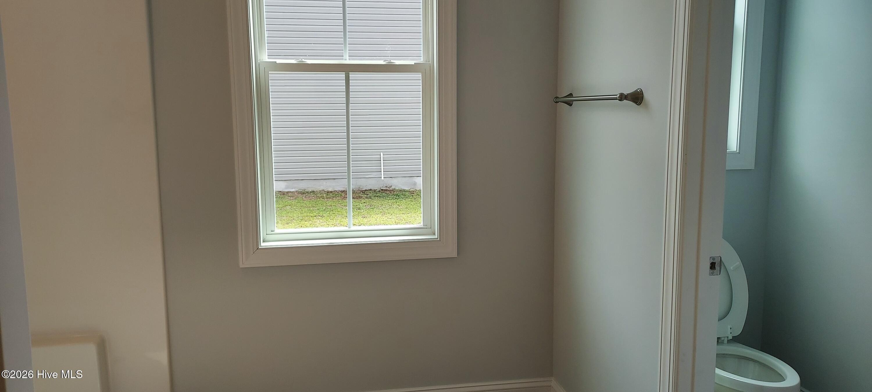 110 Rolling Water Lane Property Photo 12