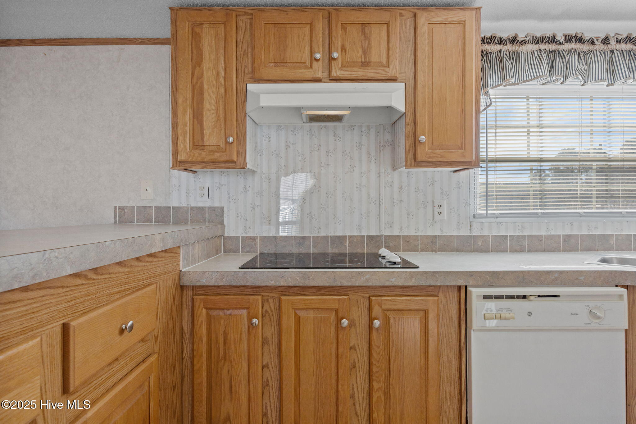 955 Pineclair Drive Sw Property Photo 16