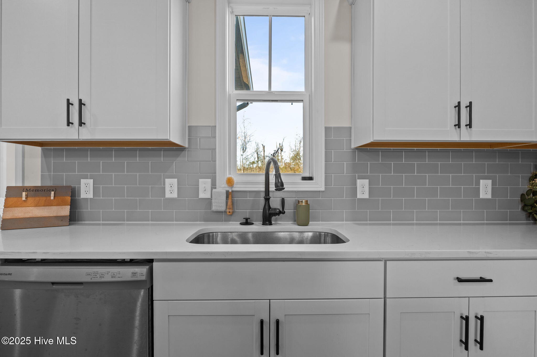 1029 Setting Sun Boulevard Ne Property Photo 14