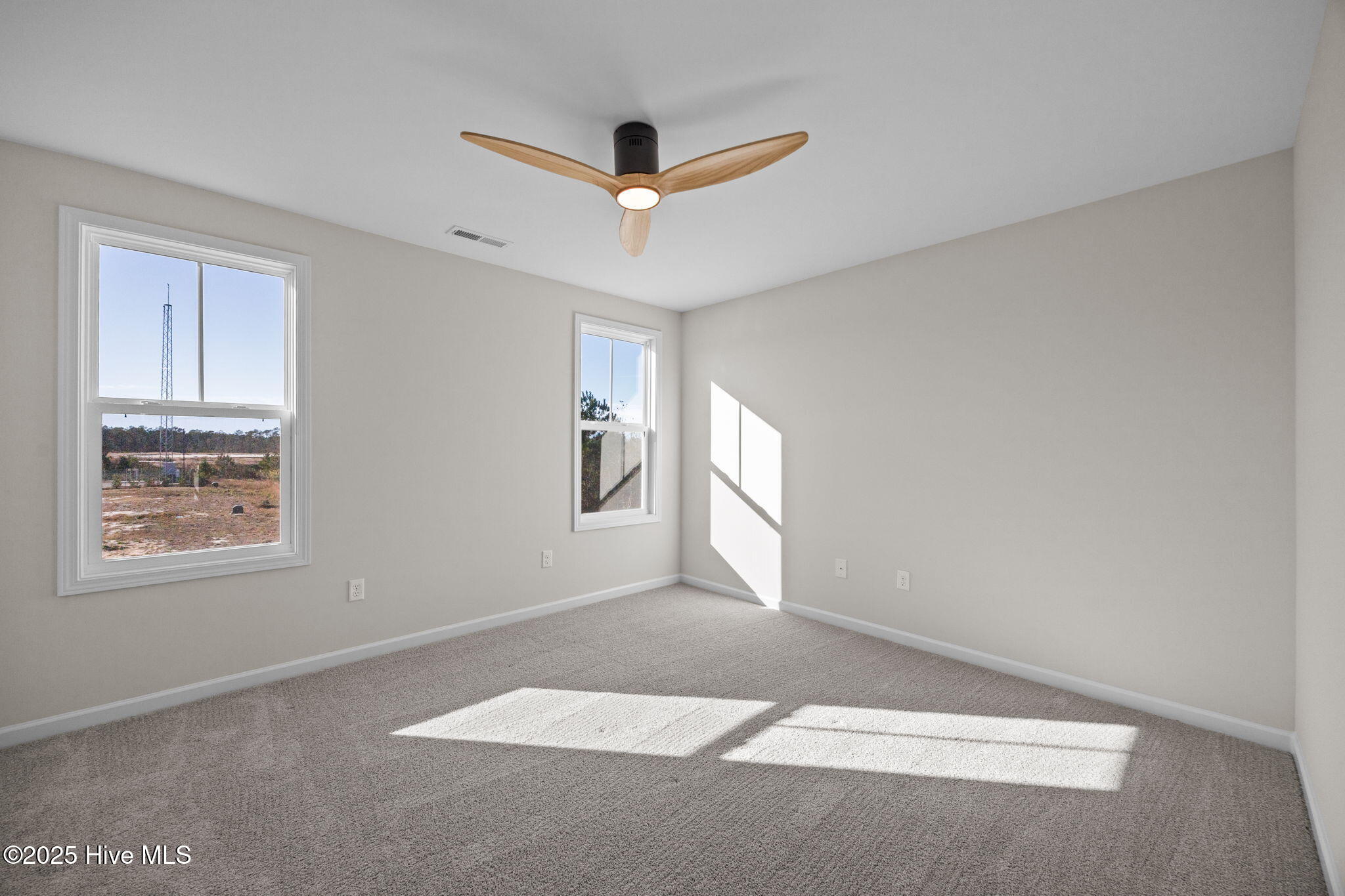 1029 Setting Sun Boulevard Ne Property Photo 33
