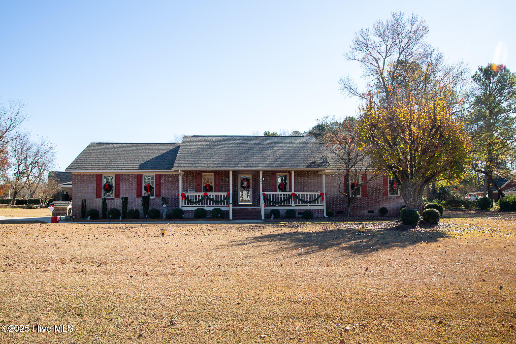 347 Stewart Circle Property Photo 2
