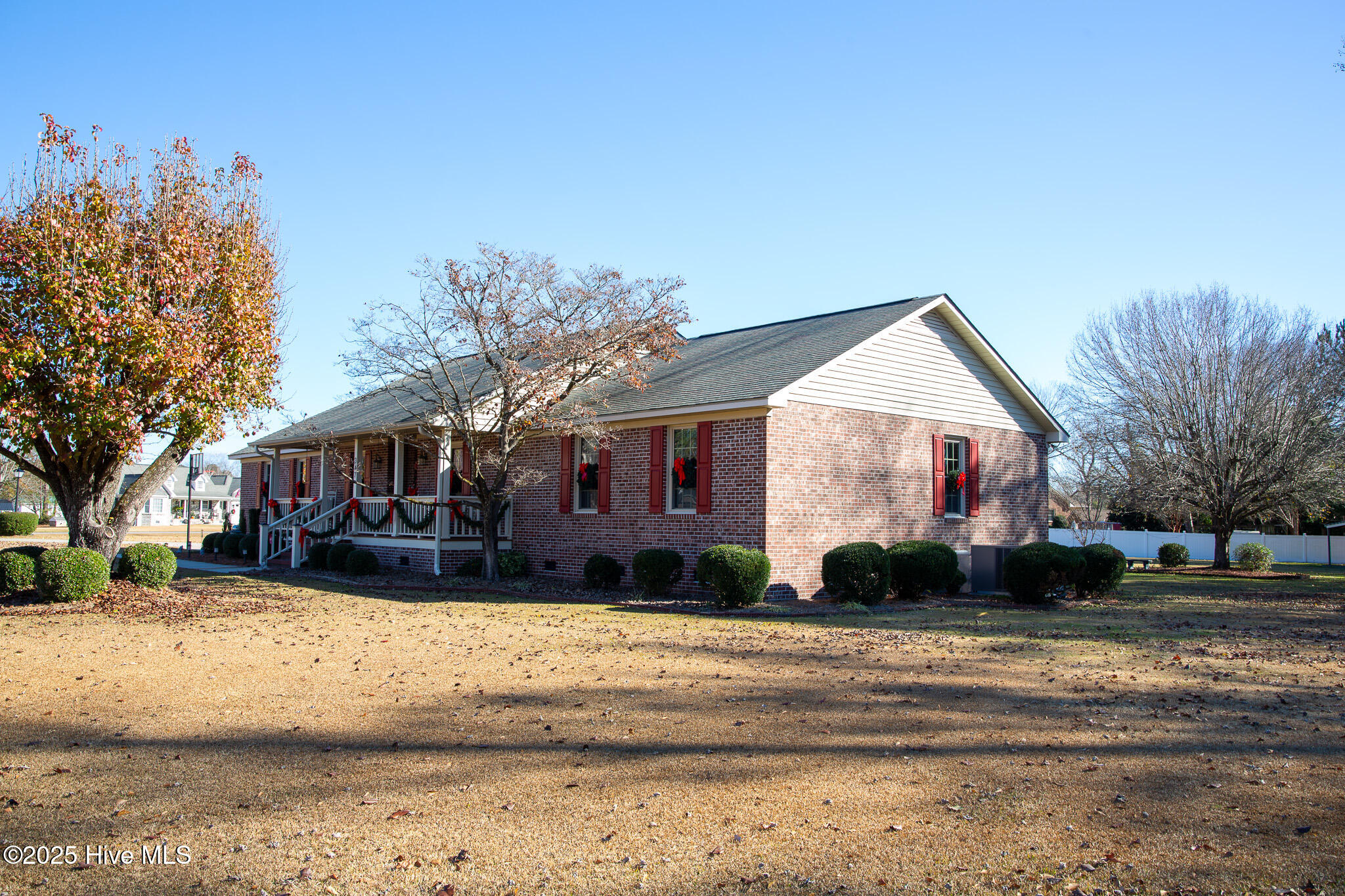 347 Stewart Circle Property Photo 5