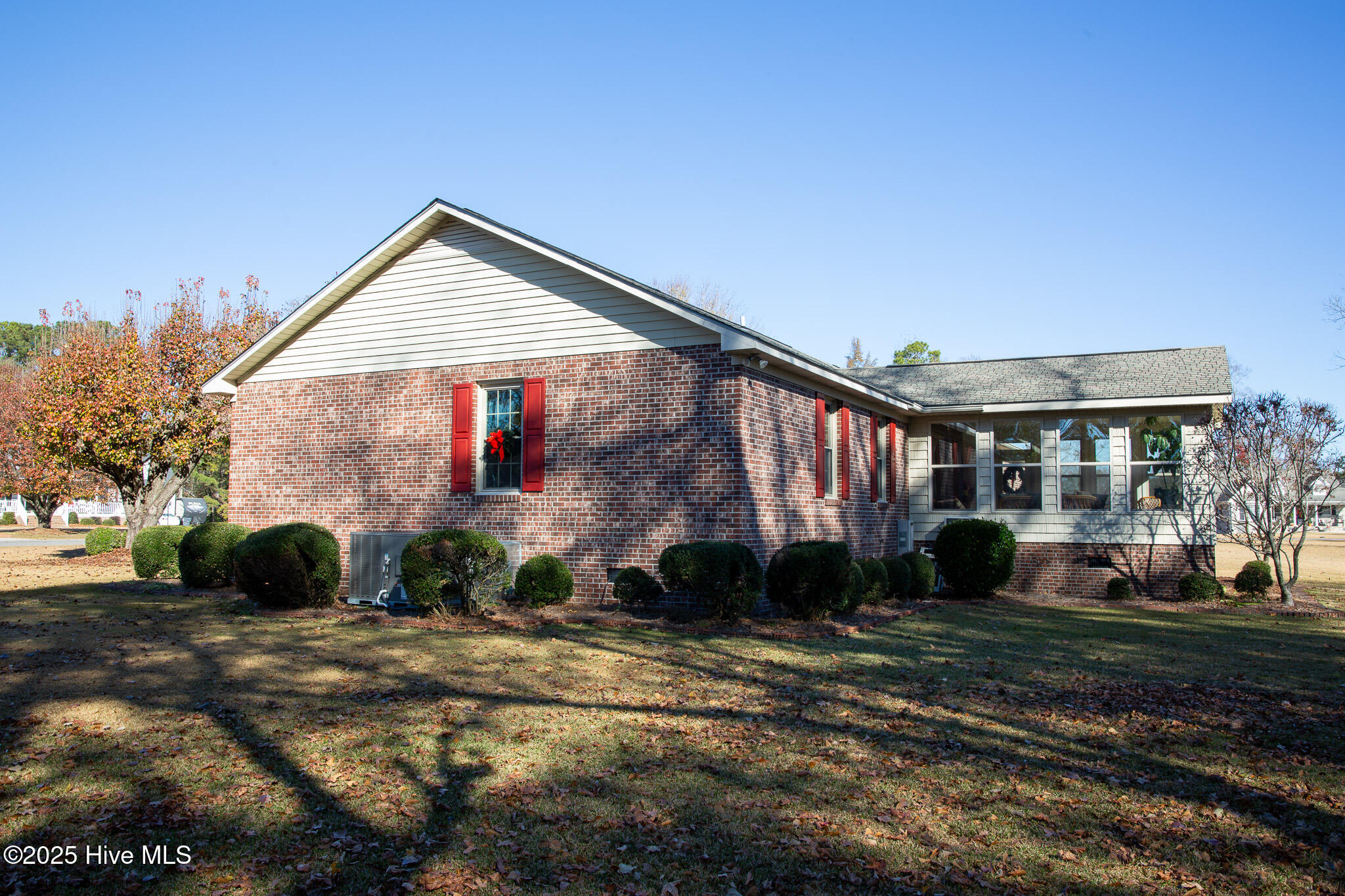 347 Stewart Circle Property Photo 6