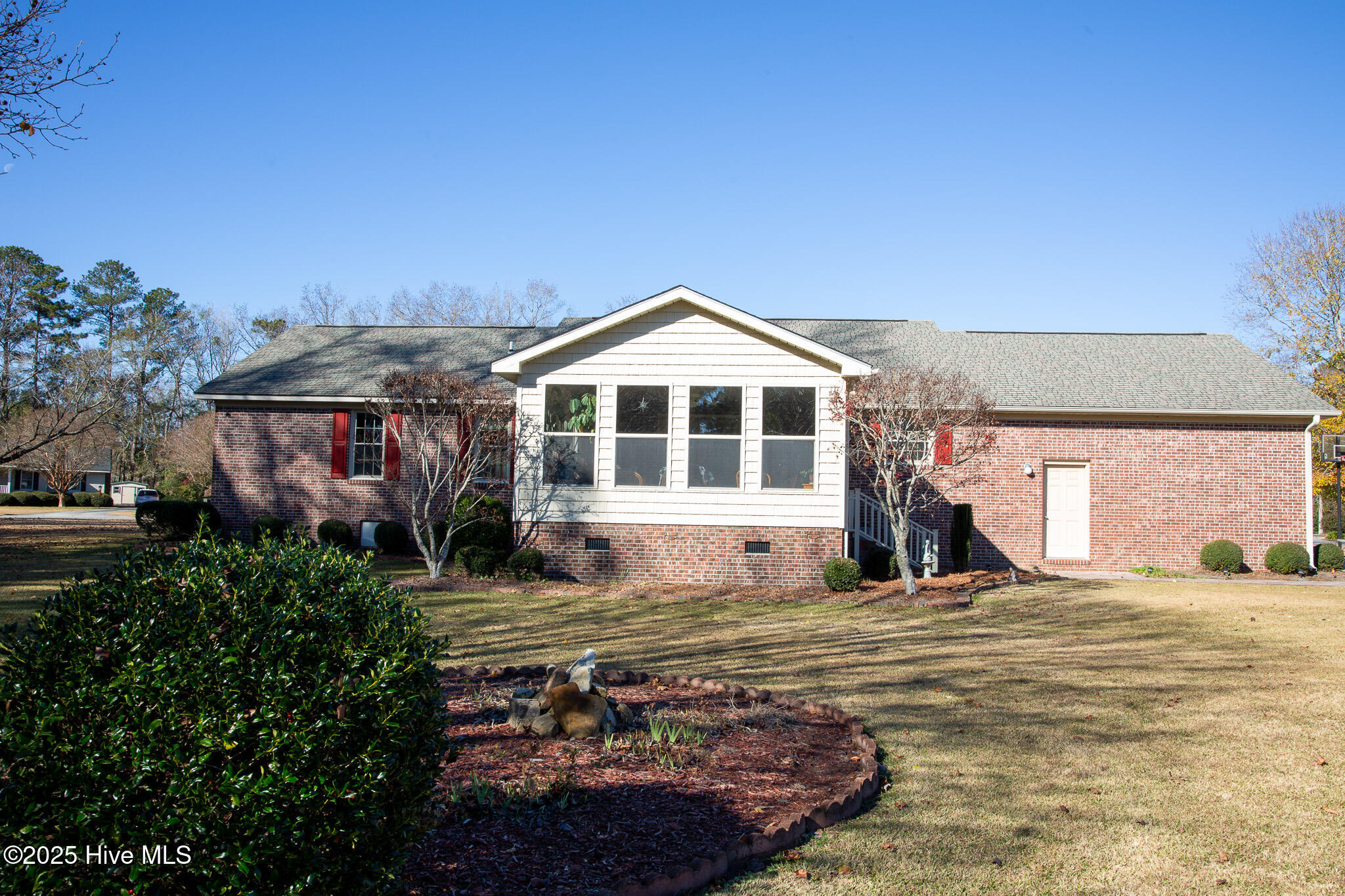 347 Stewart Circle Property Photo 7