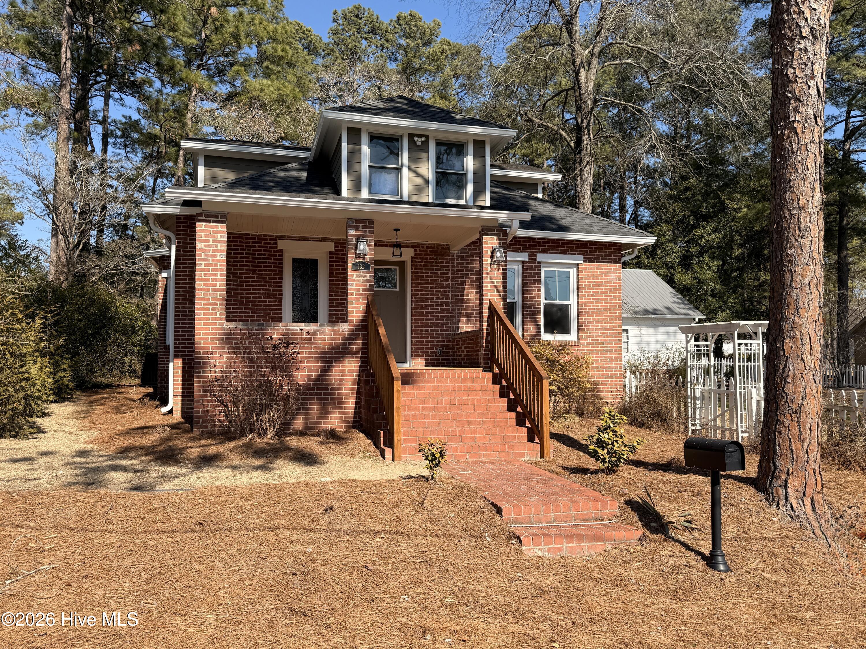 132 Tower Street Property Photo 1