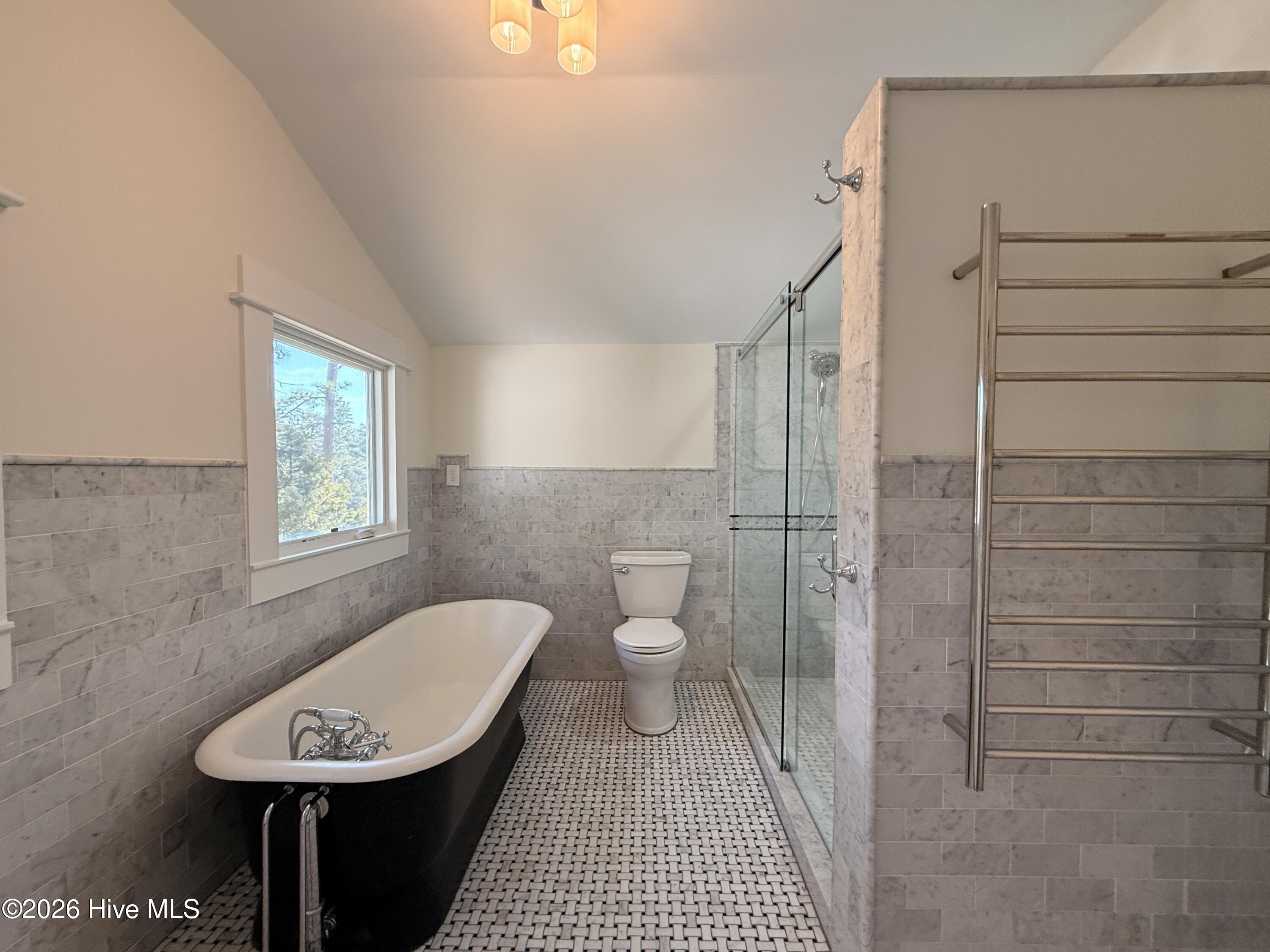 132 Tower Street Property Photo 33
