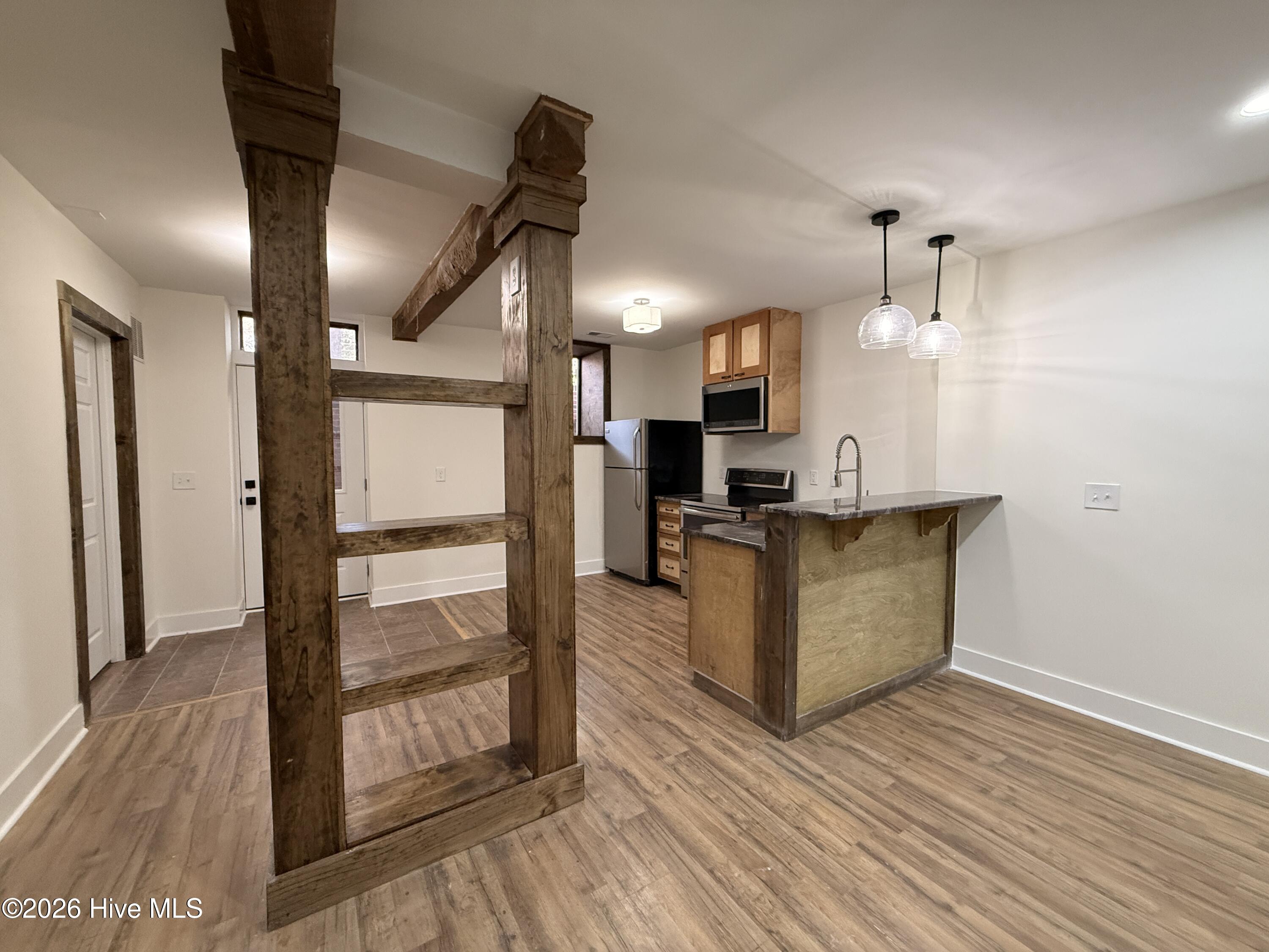 132 Tower Street Property Photo 42