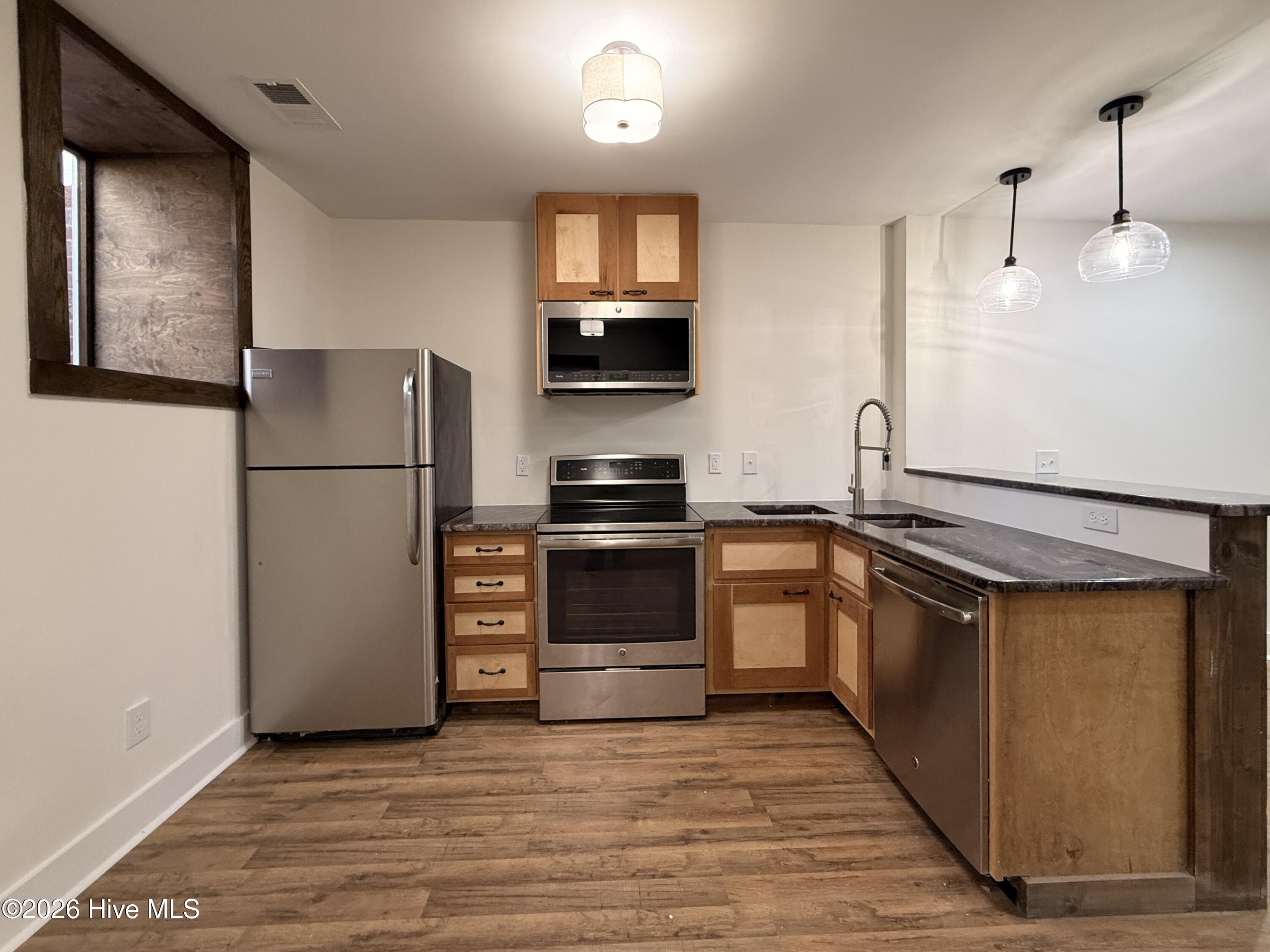 132 Tower Street Property Photo 43
