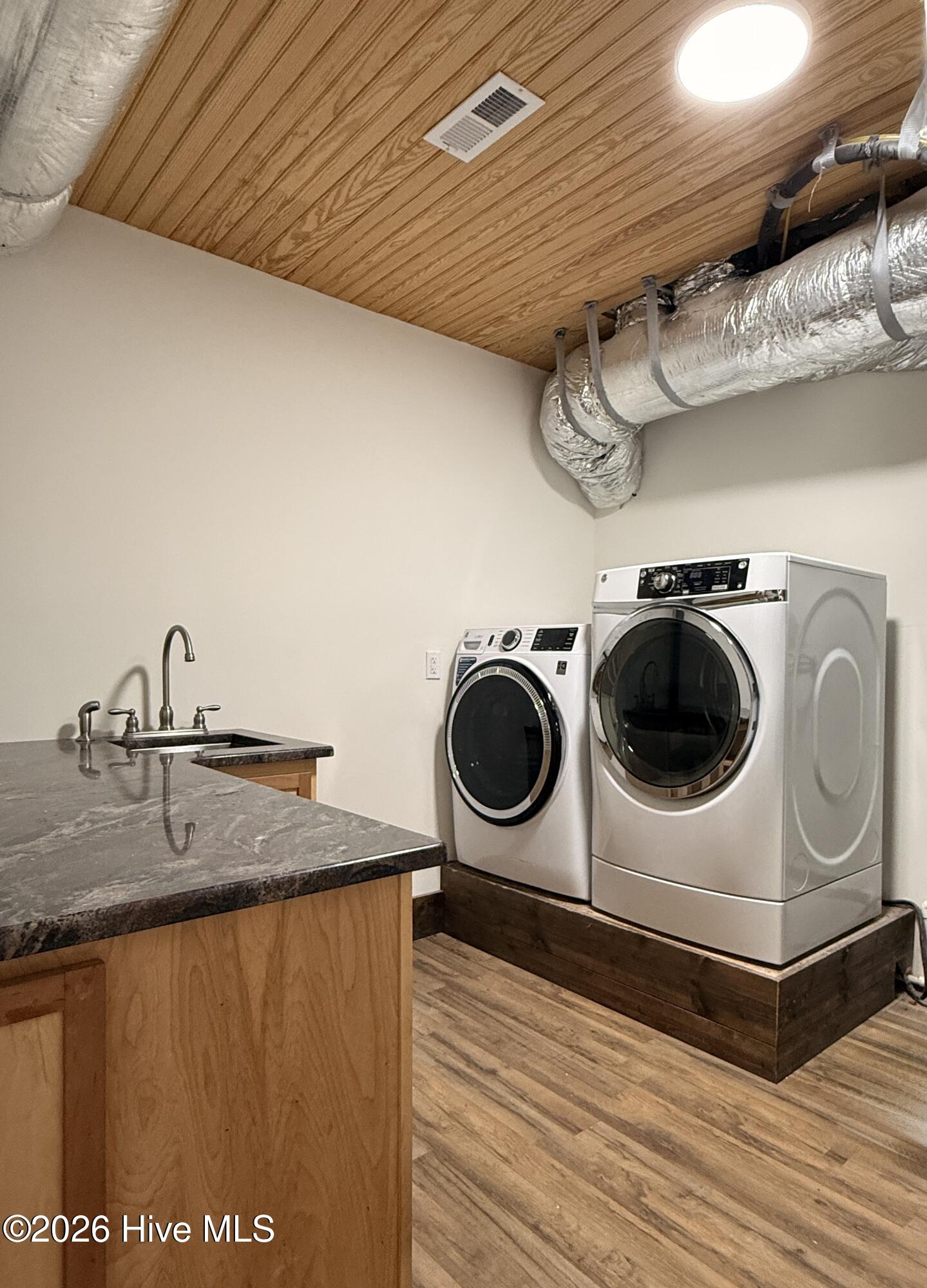 132 Tower Street Property Photo 46