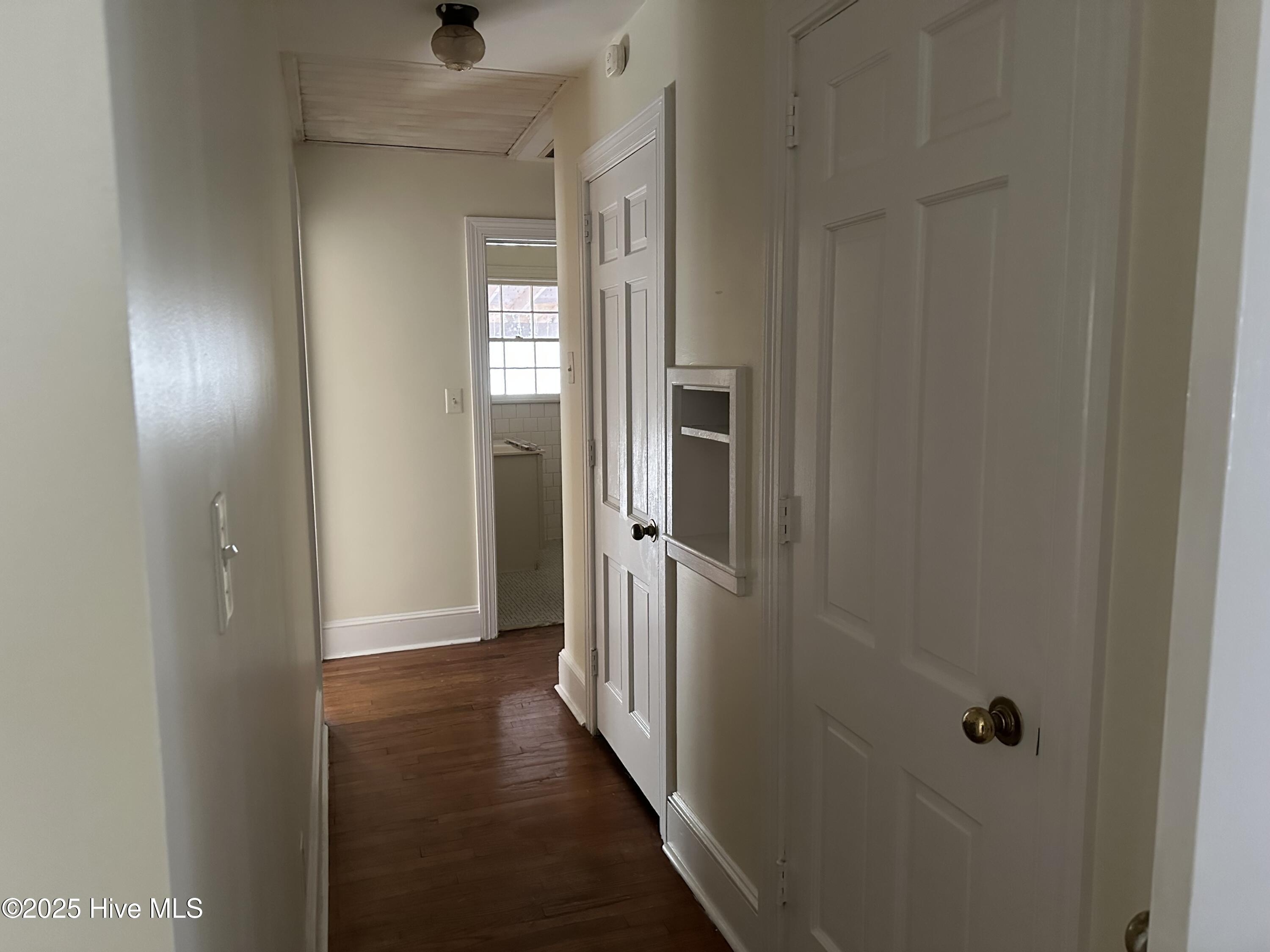 1332 Sycamore Street Property Photo 9