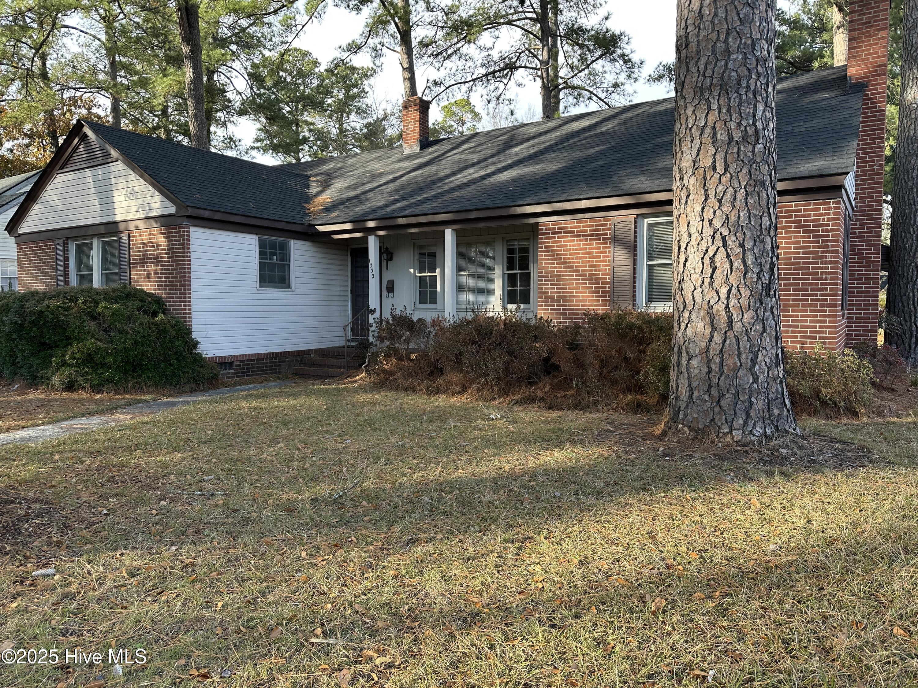 1332 Sycamore Street Property Photo 14