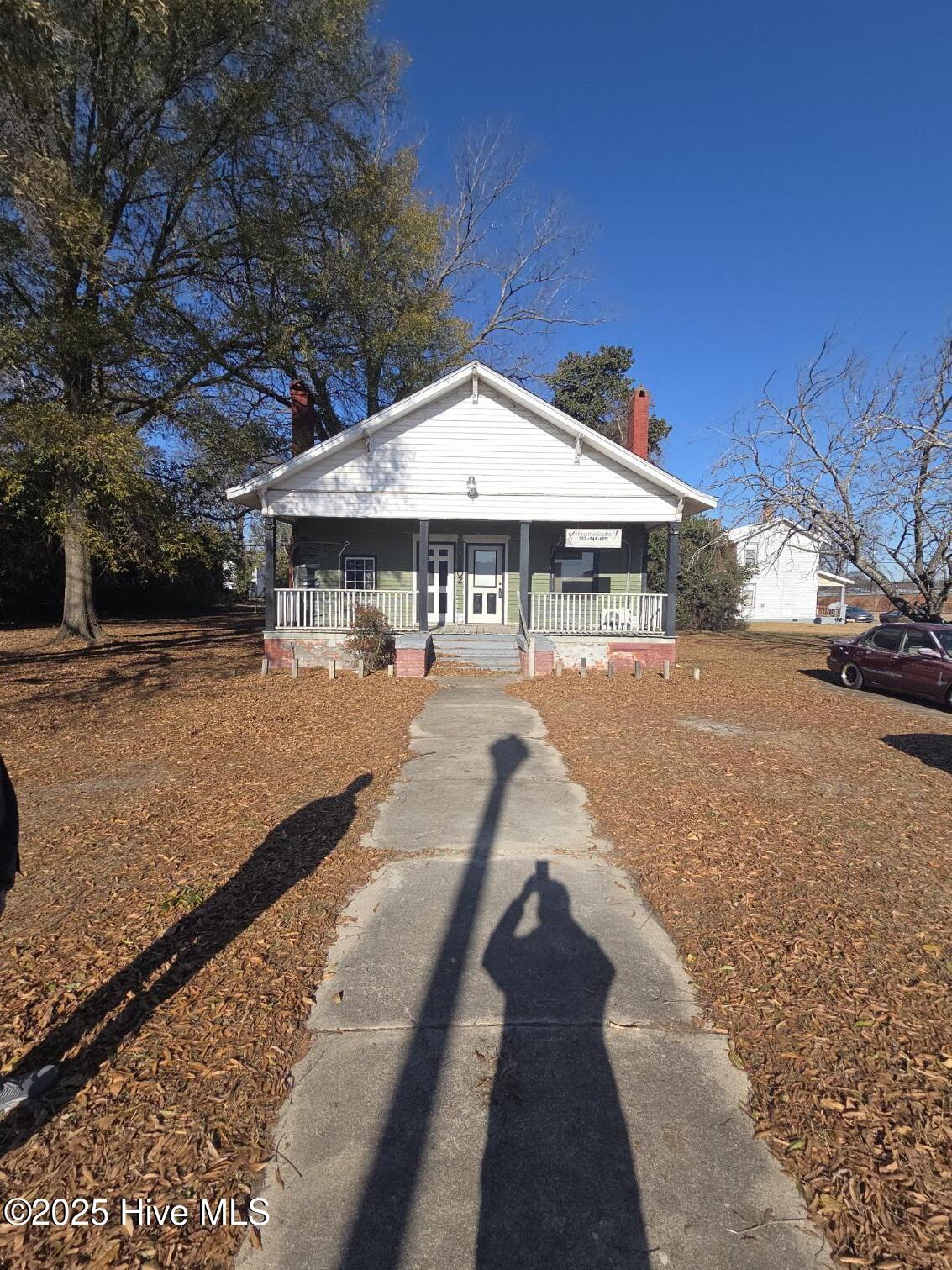 1102 Dickinson Avenue Property Photo 13