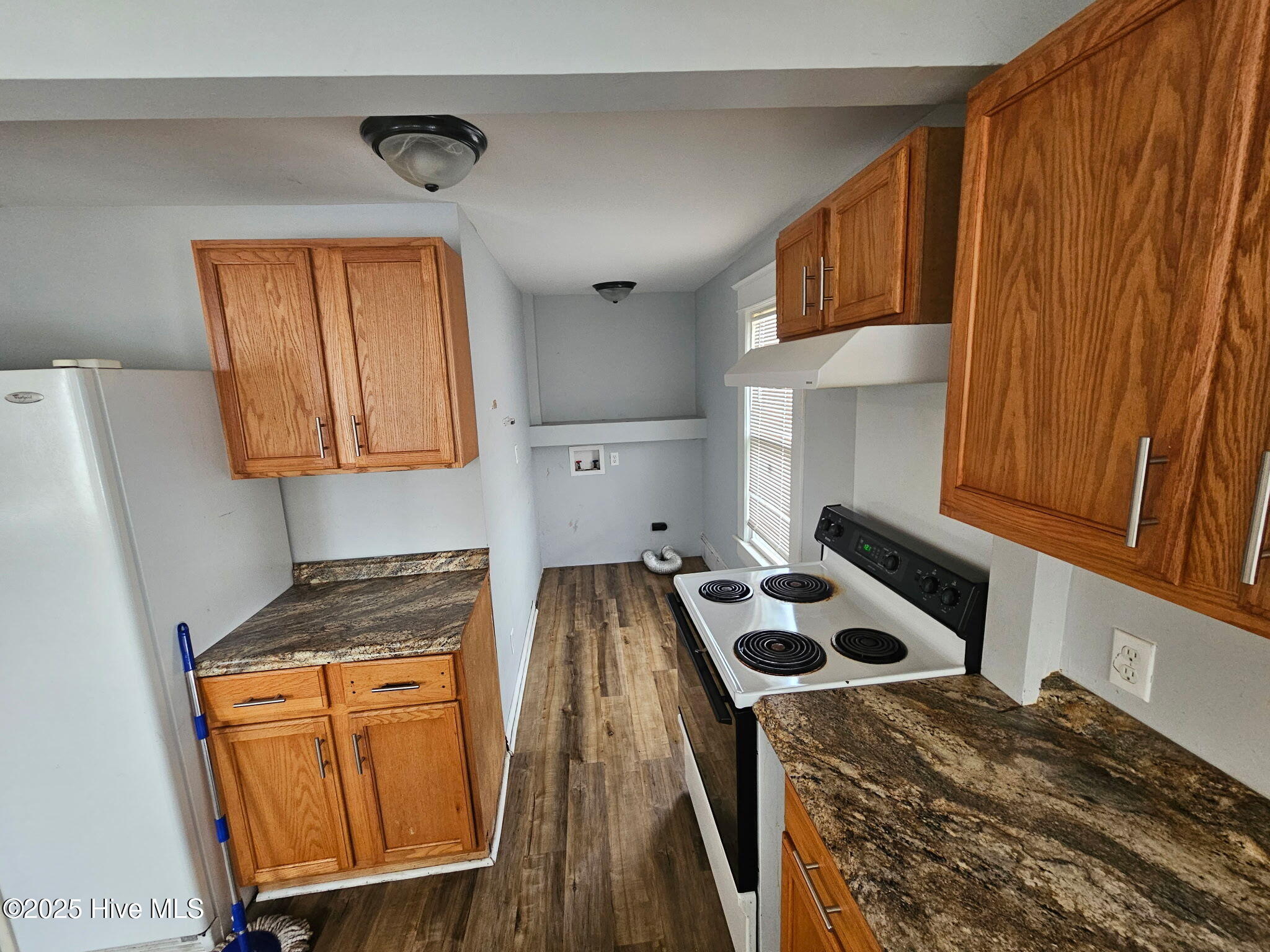 546 Marigold Street Property Photo 7