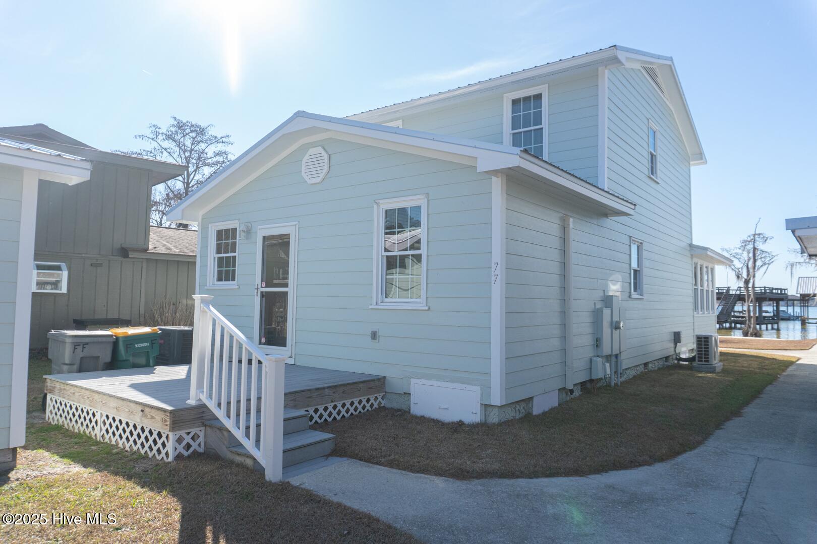 77 Frye Landing Property Photo 6
