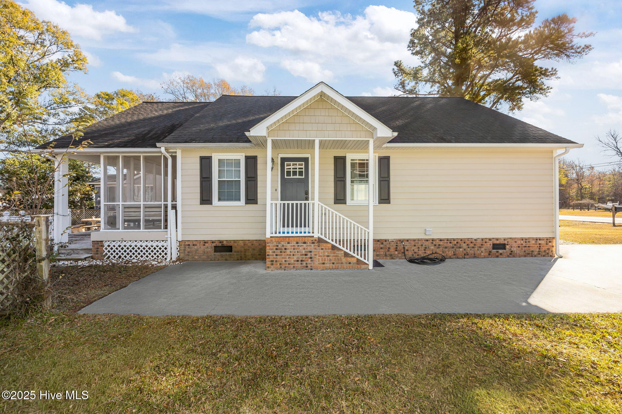 2517 Waccamaw Shores Road Property Photo 8