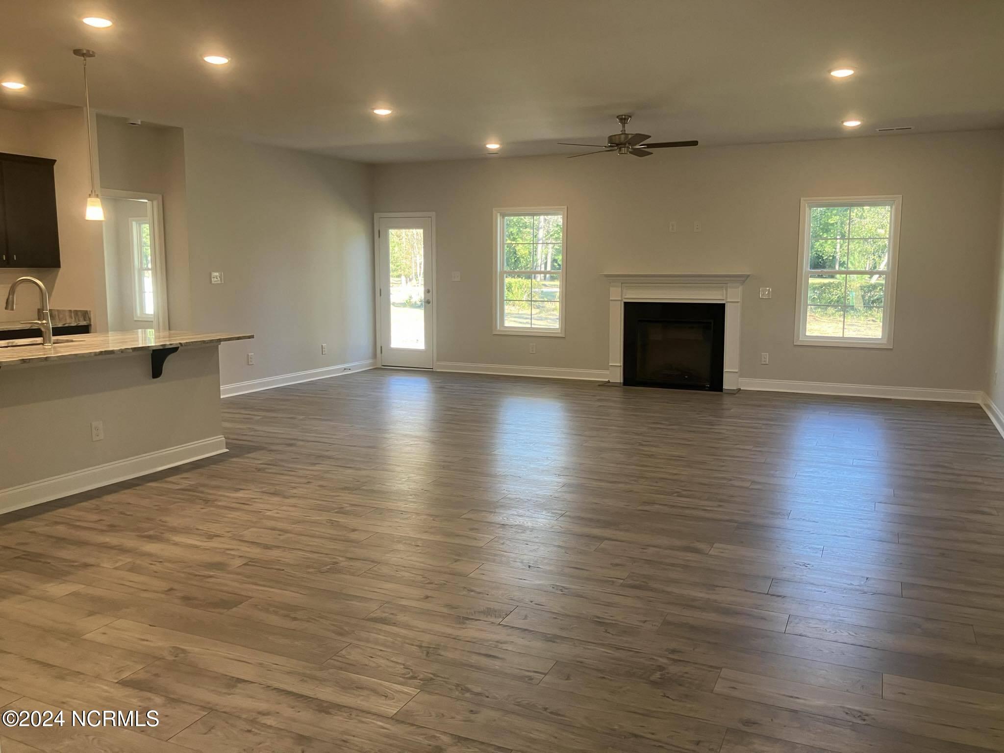 1306 Caracara Drive Model Home Property Photo 13