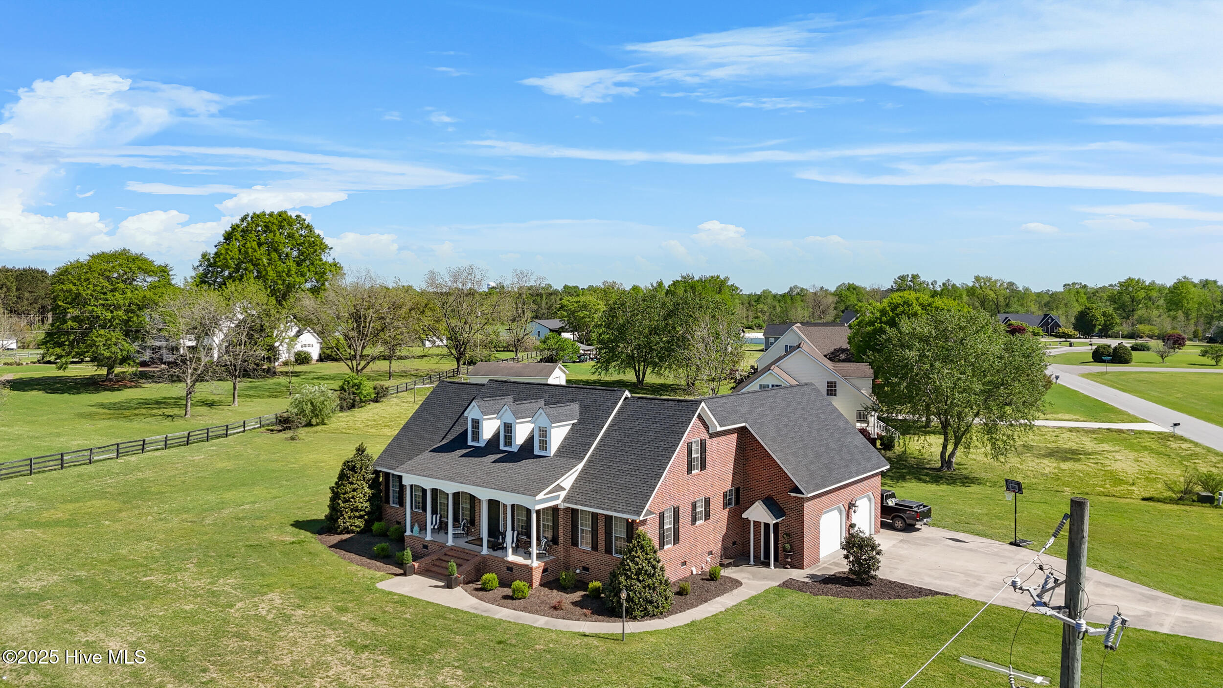 103 Arabian Circle Property Photo 1