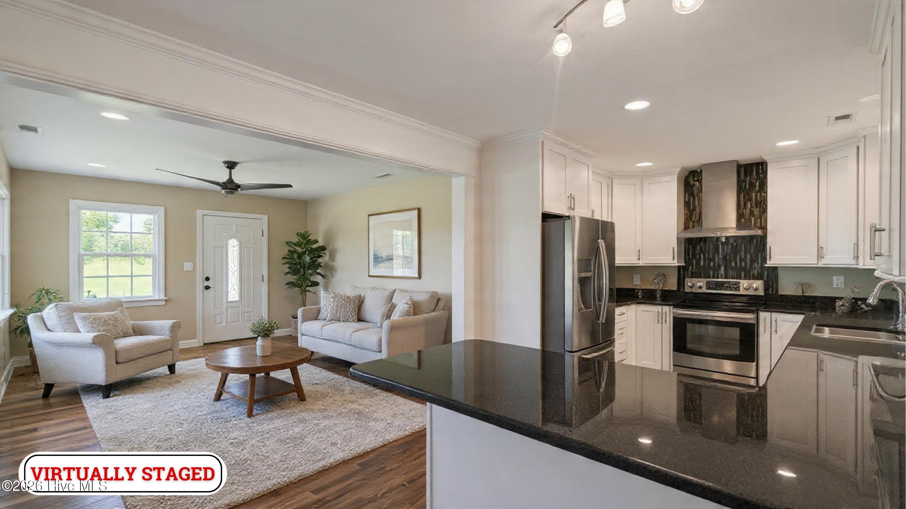 4161 Middle Road Property Photo 14