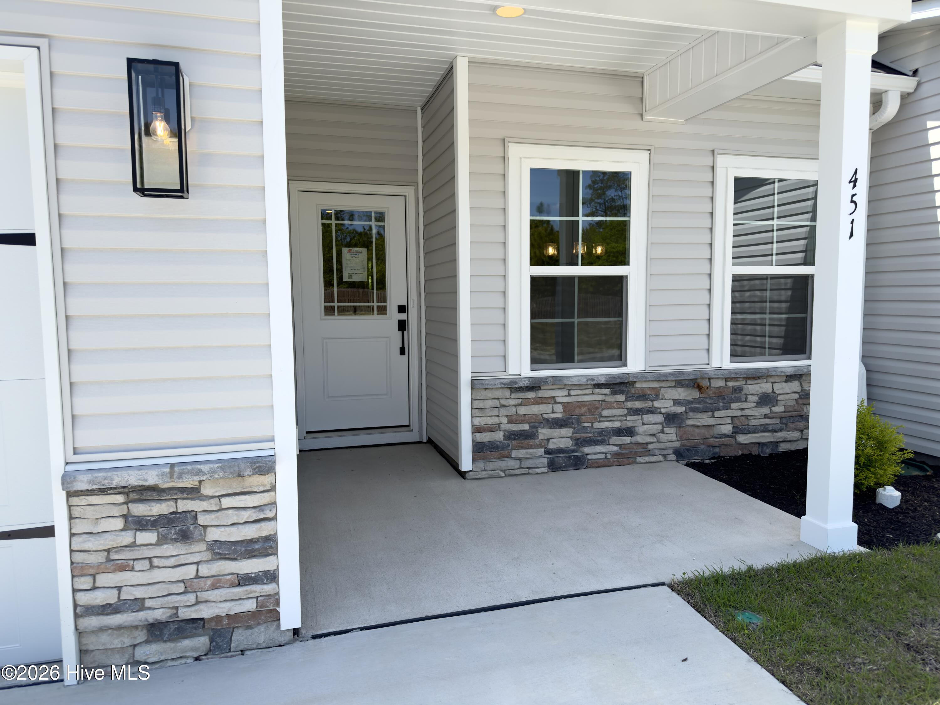 451 Timbercrest Circle Se Property Photo 2
