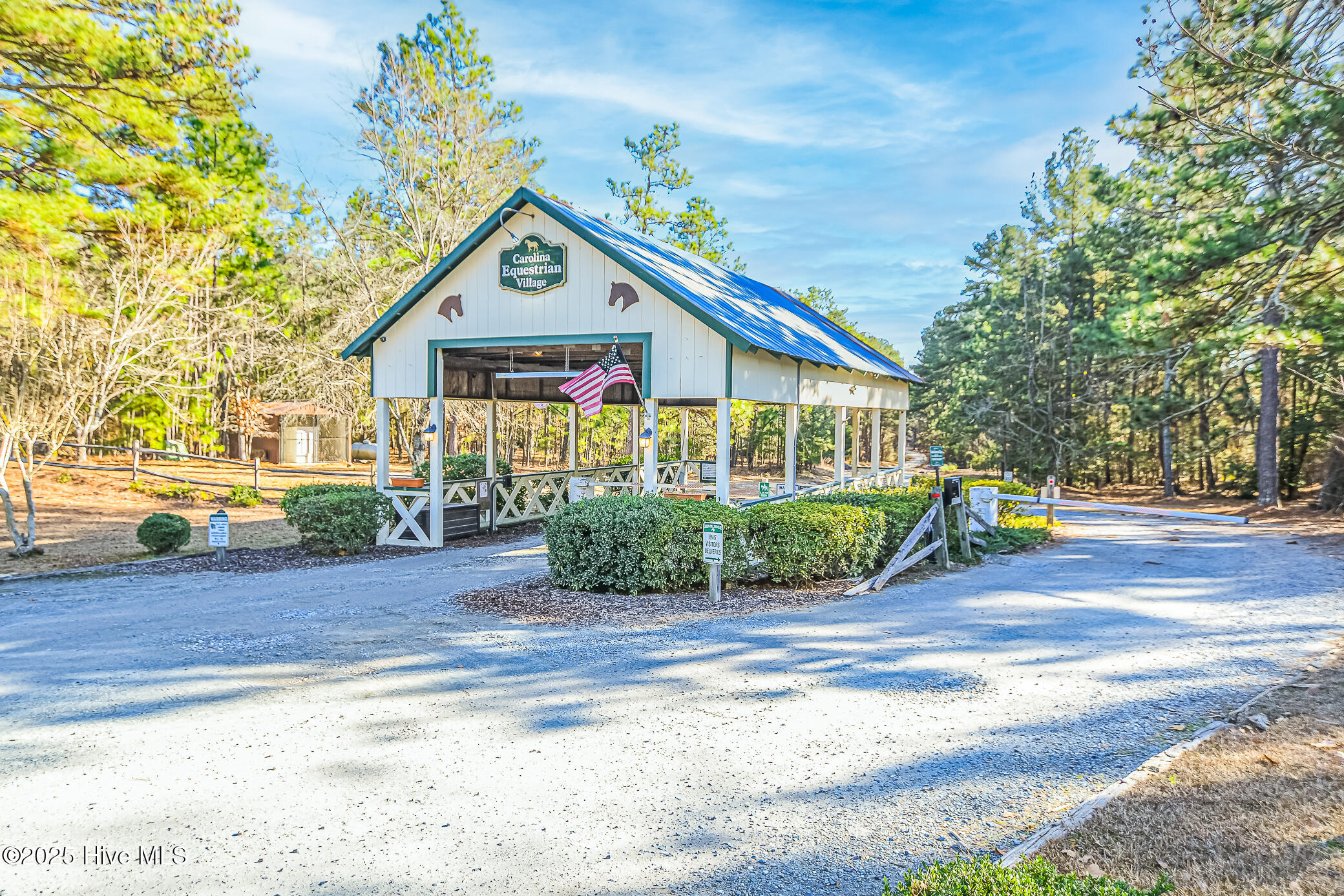 23 23 Equestrian Lane Property Photo 8