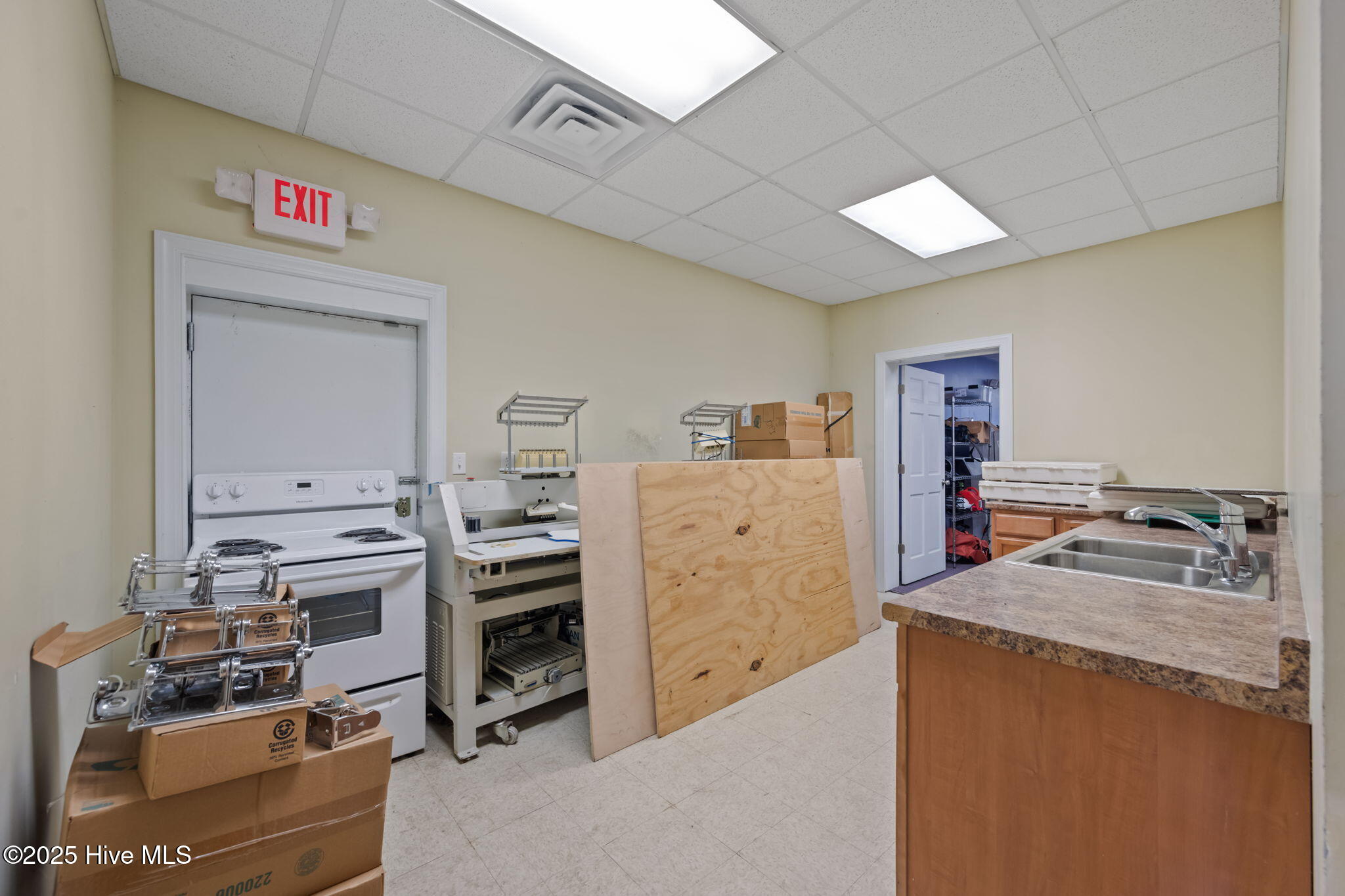 441 Kinston Highway Property Photo 23
