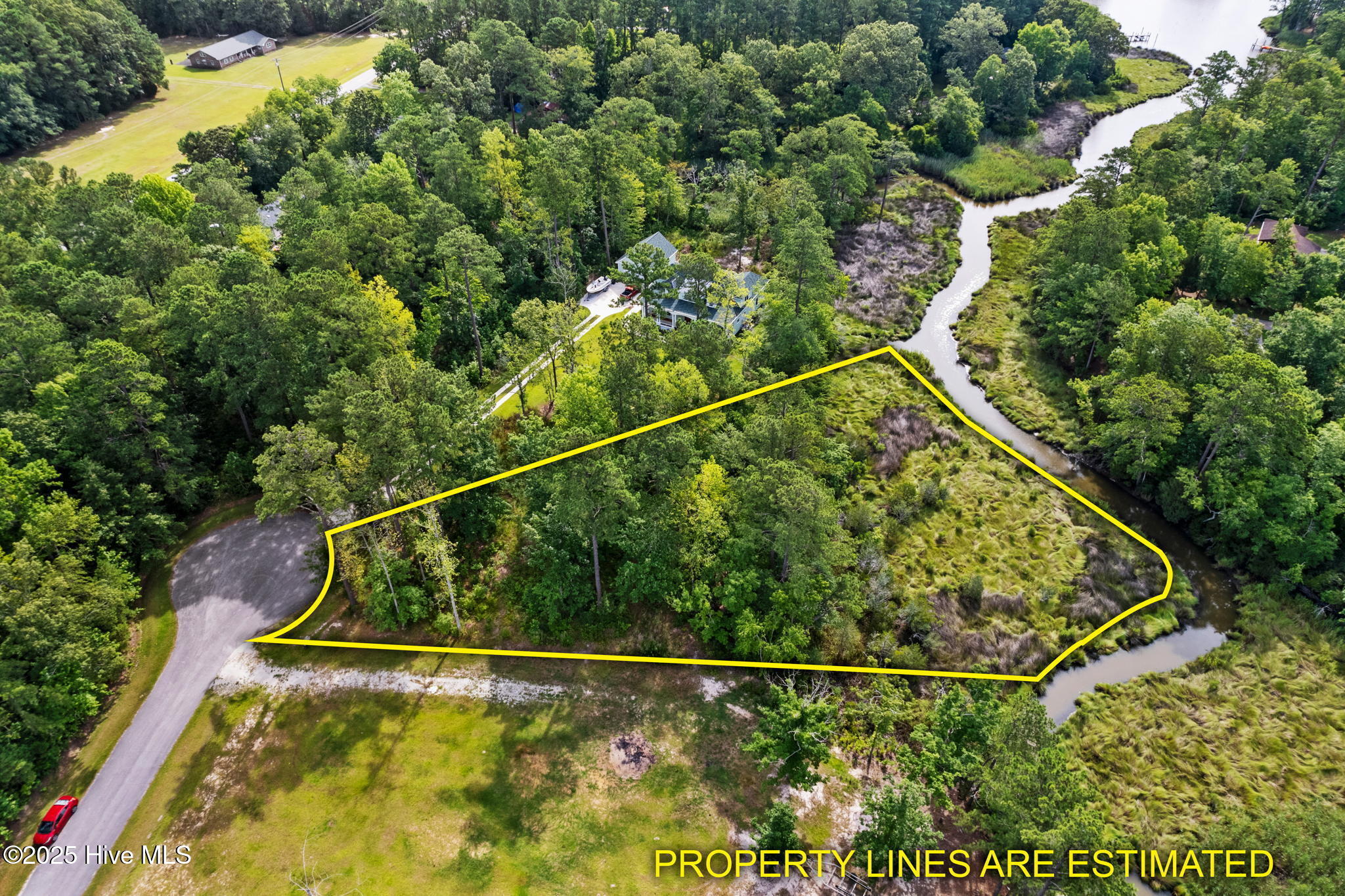 166 112 Marsh Run Property Photo 2