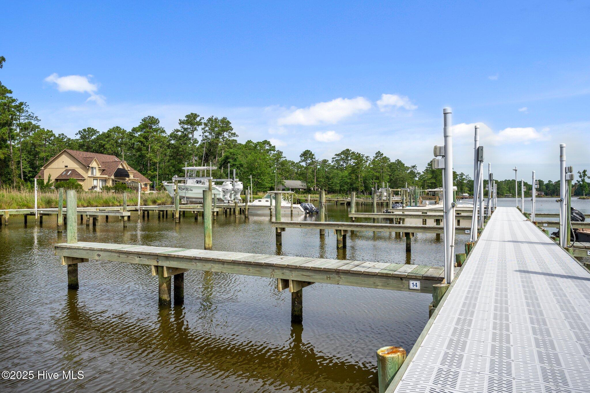 166 112 Marsh Run Property Photo 8