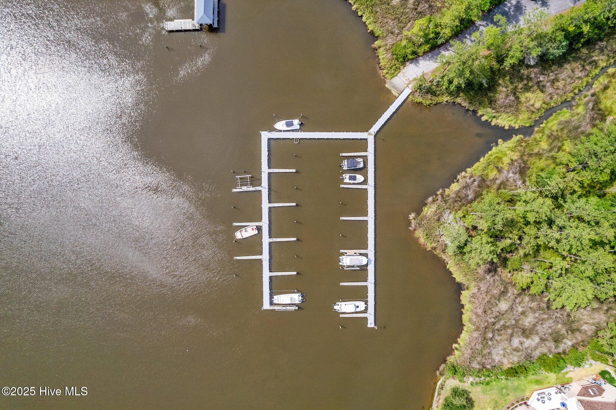 166 112 Marsh Run Property Photo 44