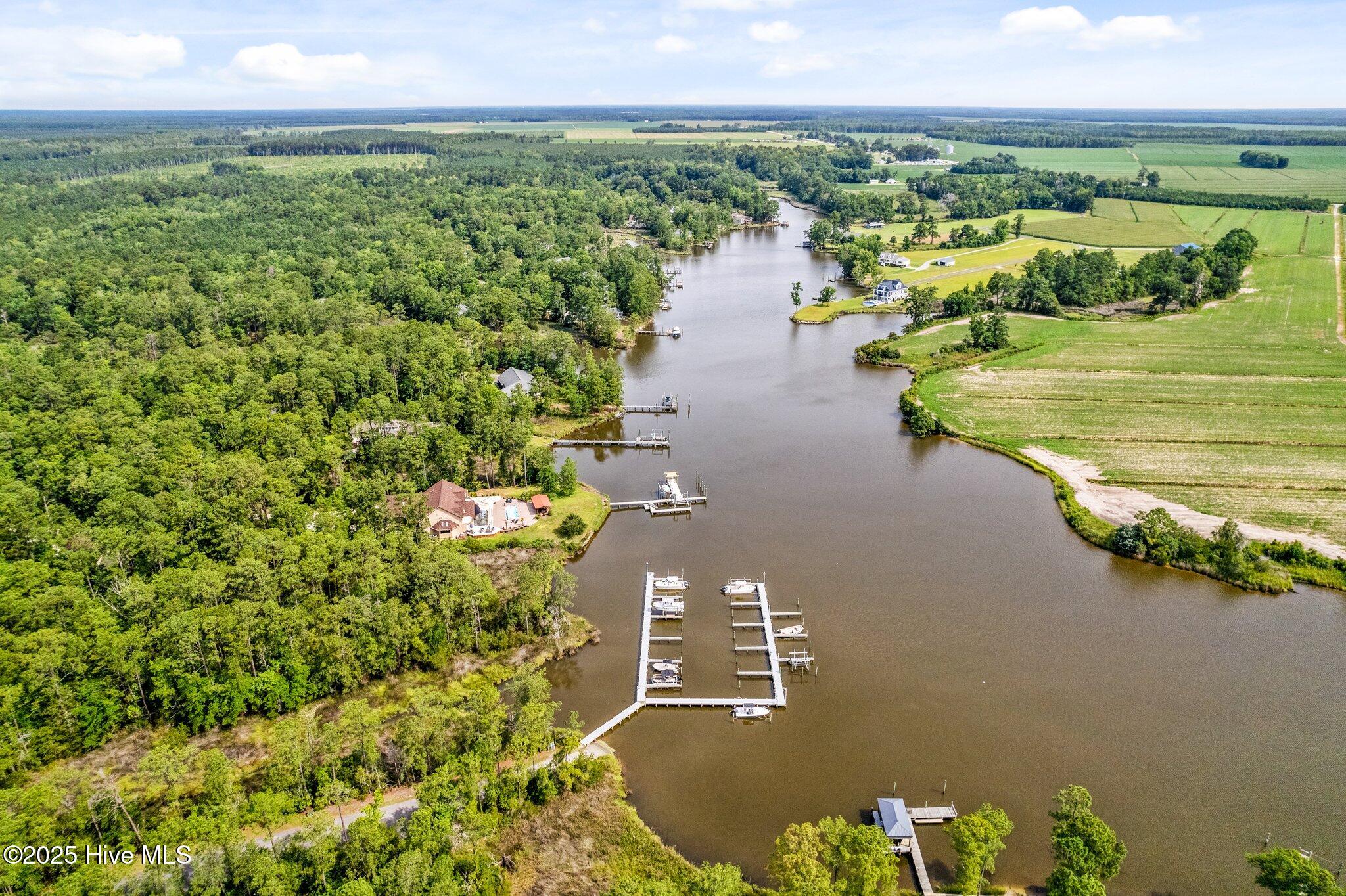 166 112 Marsh Run Property Photo 45