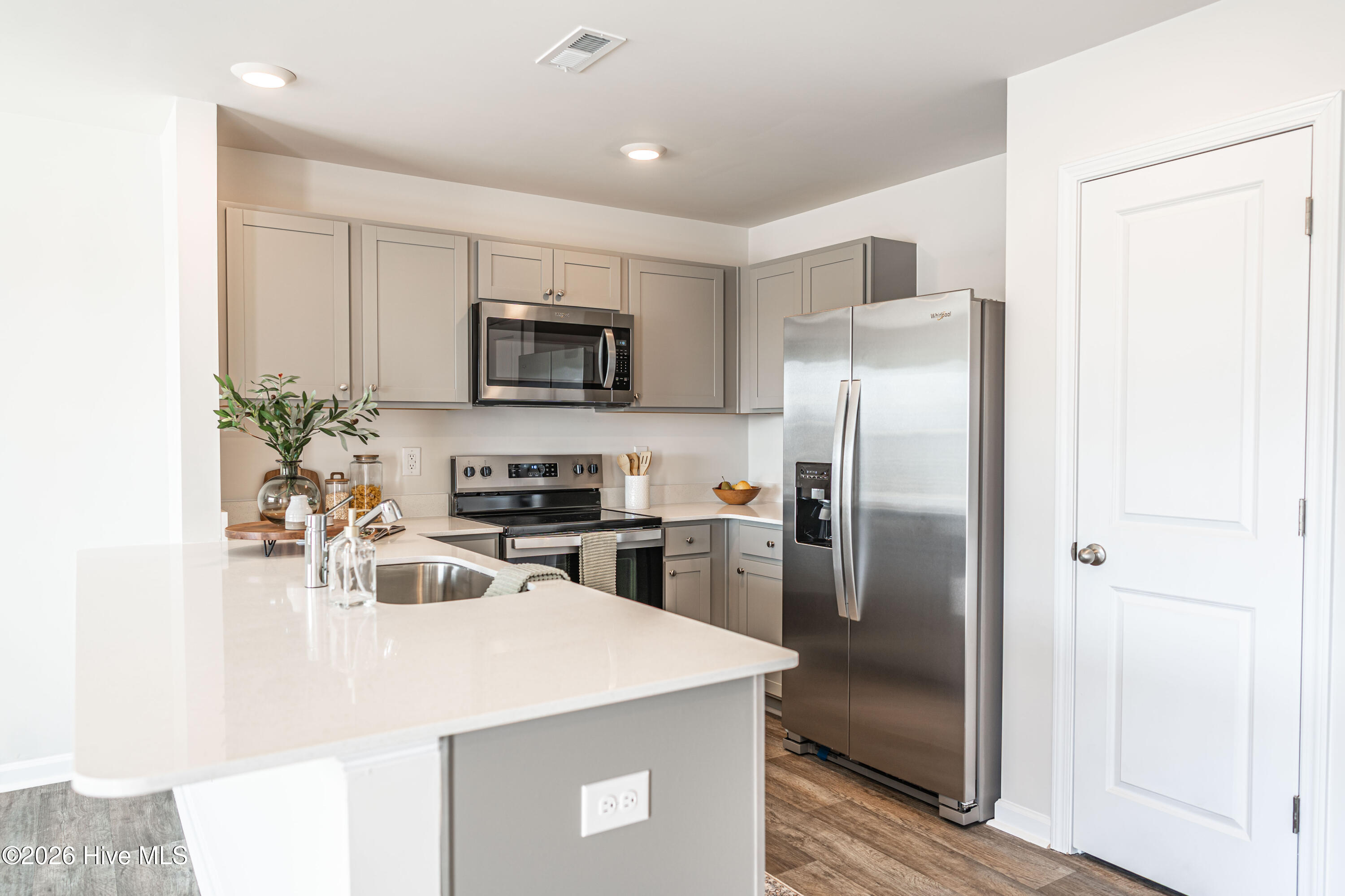 205 Maddox Drive Property Photo 6